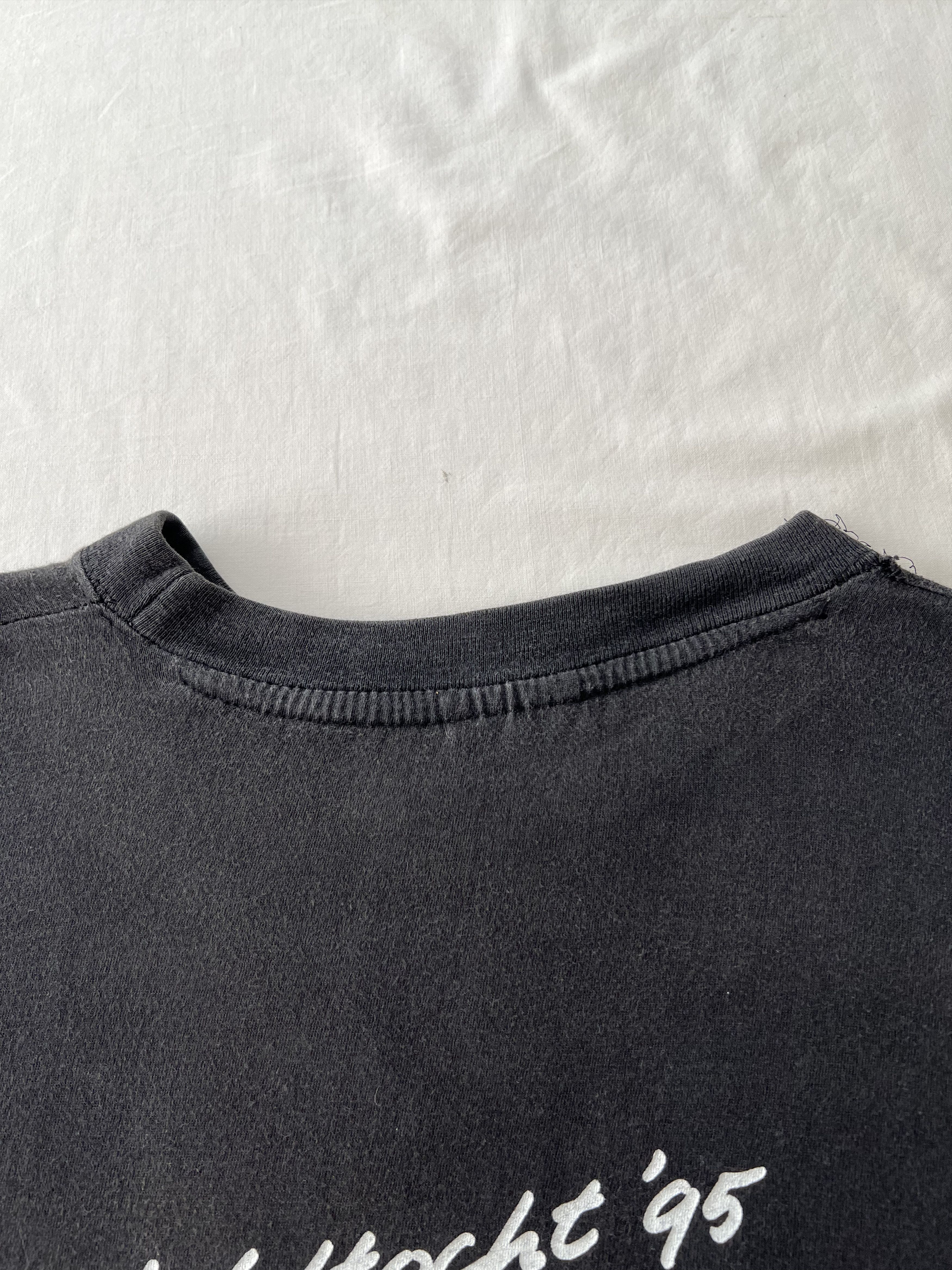 Band Tees Vintage 1995 Normaal 20 Joar Veldtocht Black T-shirt Size US XL / EU 56 / 4 - 21 Thumbnail