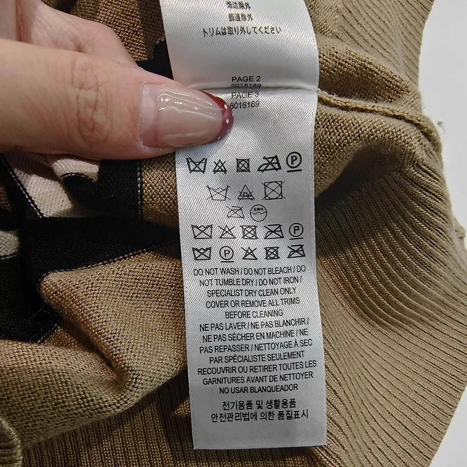 Burberry Burberry 99 New Check Cardigan S Authentic Size S / US 4 / IT 40 - 6 Thumbnail