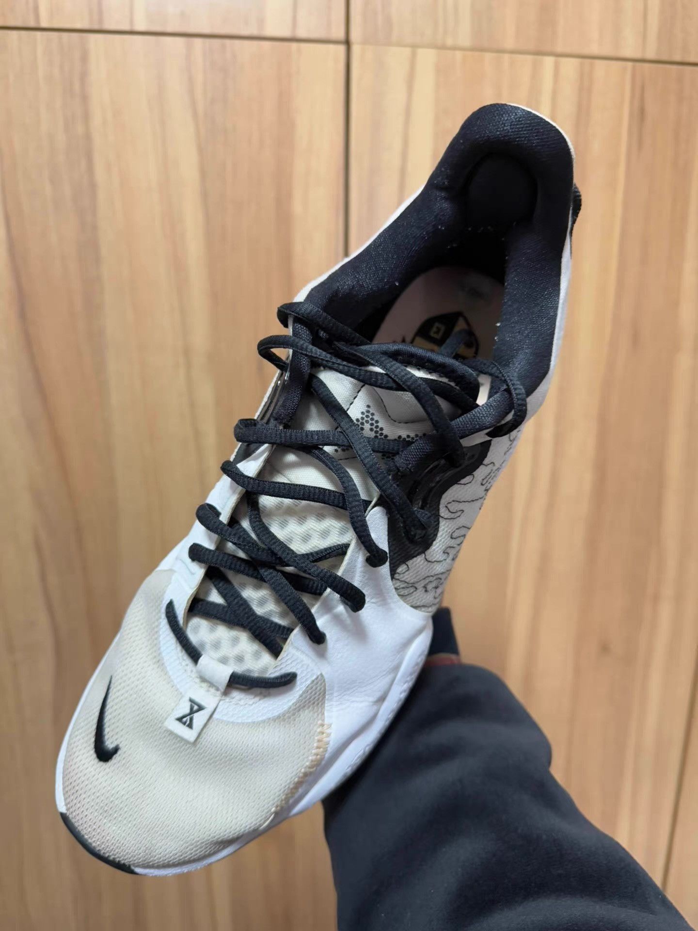 Nike Genuine Nike PG5 performance basketball shoes Ｑ20 Size US 11 / EU 44 - 2 Thumbnail