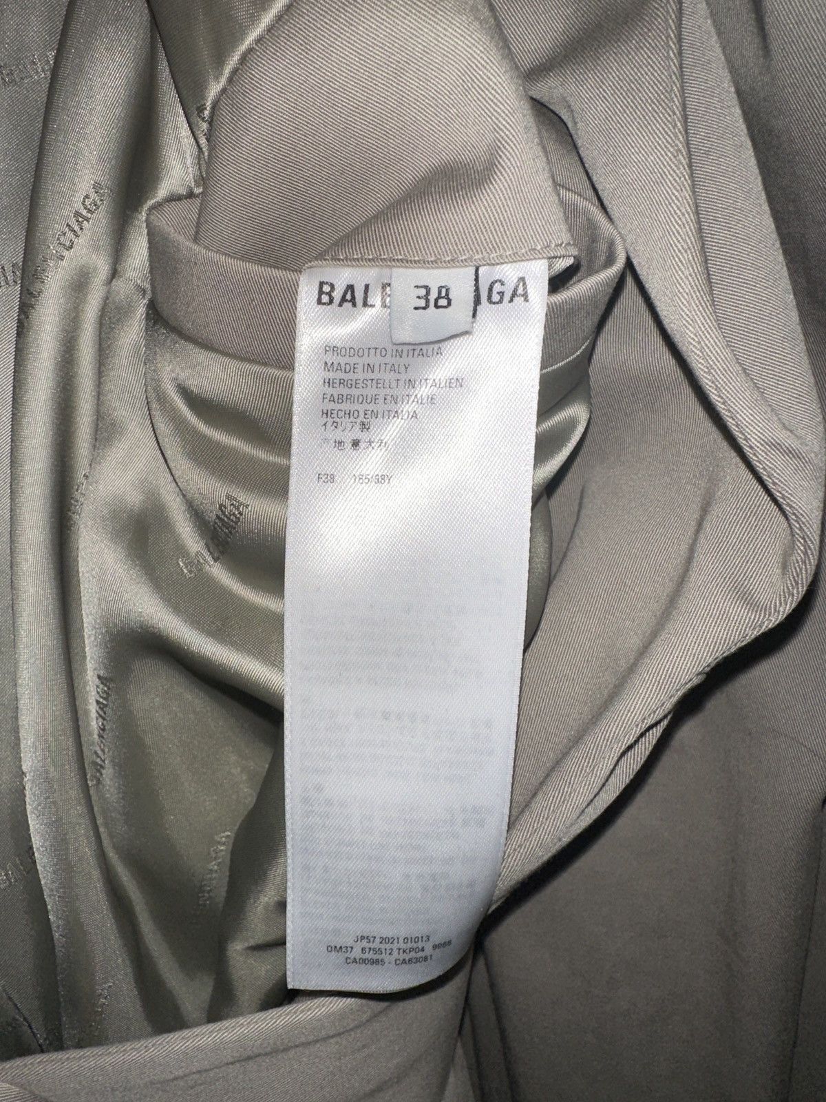 Balenciaga Balenciaga 2023 Runway Trench Coat Size US S / EU 44-46 / 1 - 5 Thumbnail