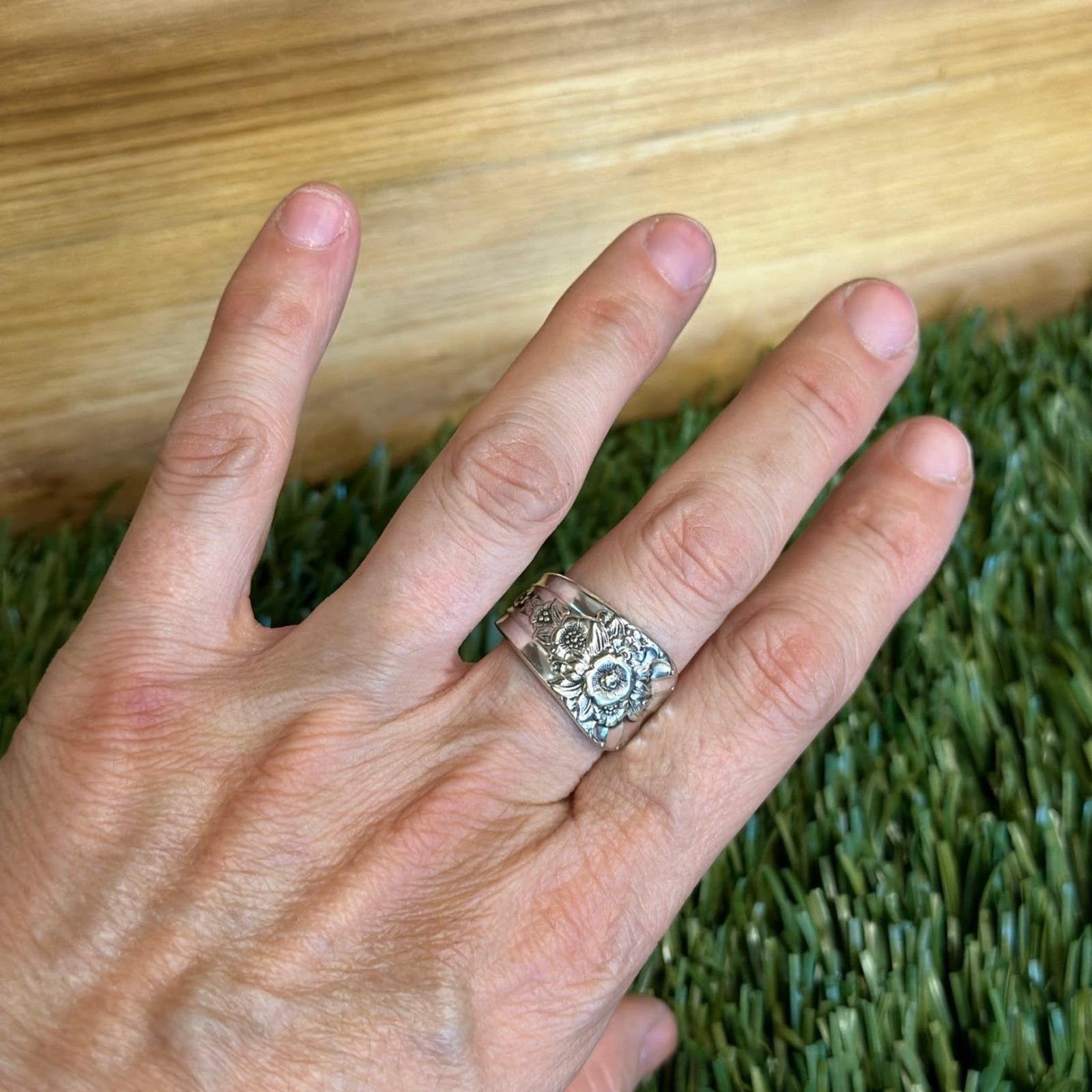 Handmade Handmade Ring size 8.5 Size ONE SIZE - 7 Thumbnail