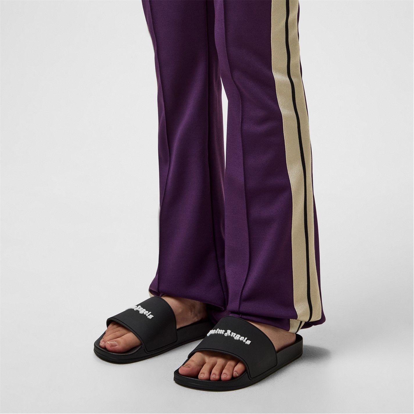 Palm Angels o1g2r1mq0425 Sliders in Black Size US 7 / IT 37 - 2 Thumbnail