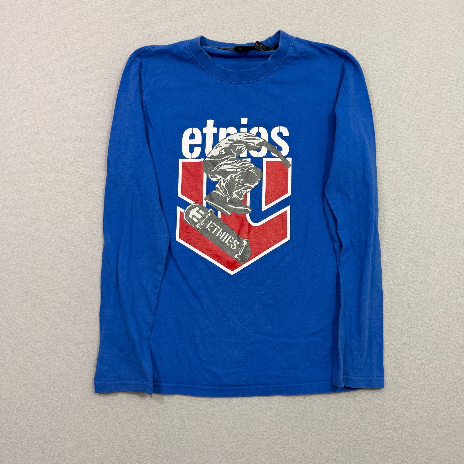Etnies Vintage Etnies Skateboarding Shirt Large Blue Long Sleeve Size US L / EU 52-54 / 3 - 1 Thumbnail