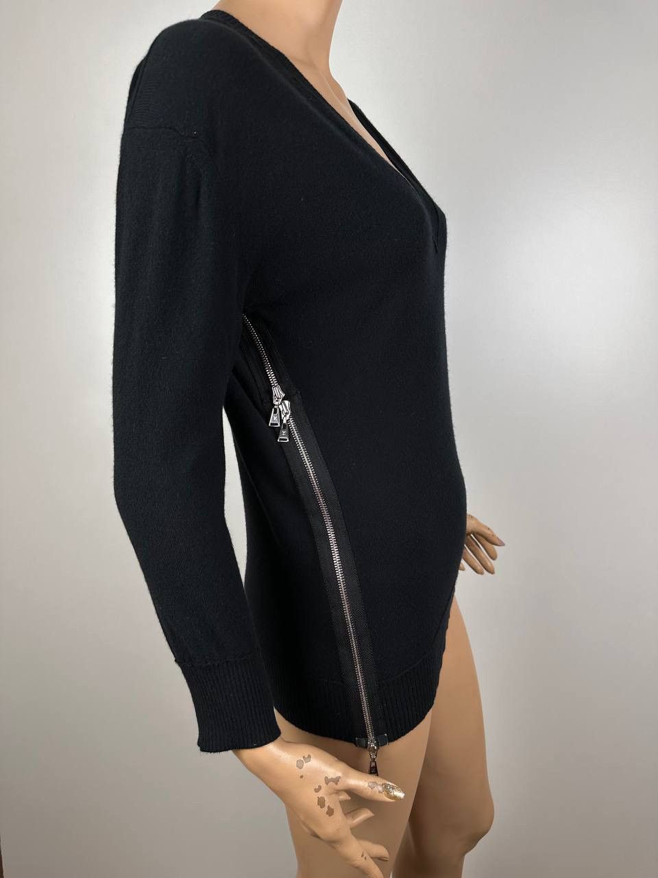 Louis Vuitton Sweater Louis Vuitton Size M / US 6-8 / IT 42-44 - 4 Thumbnail