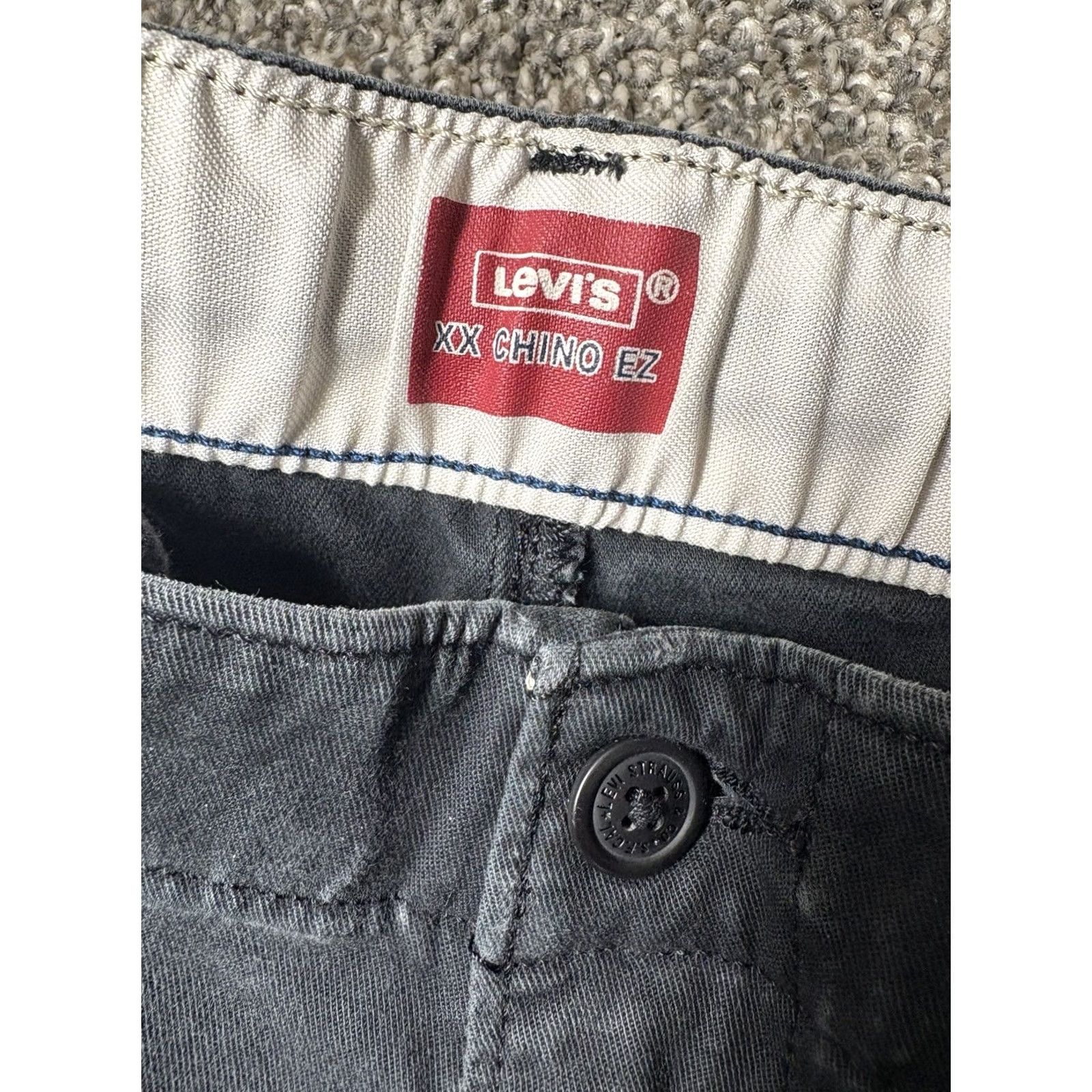 Levi's - The "Smart Casual" descriptor is retained Size US 36 / EU 52 - 2 Thumbnail