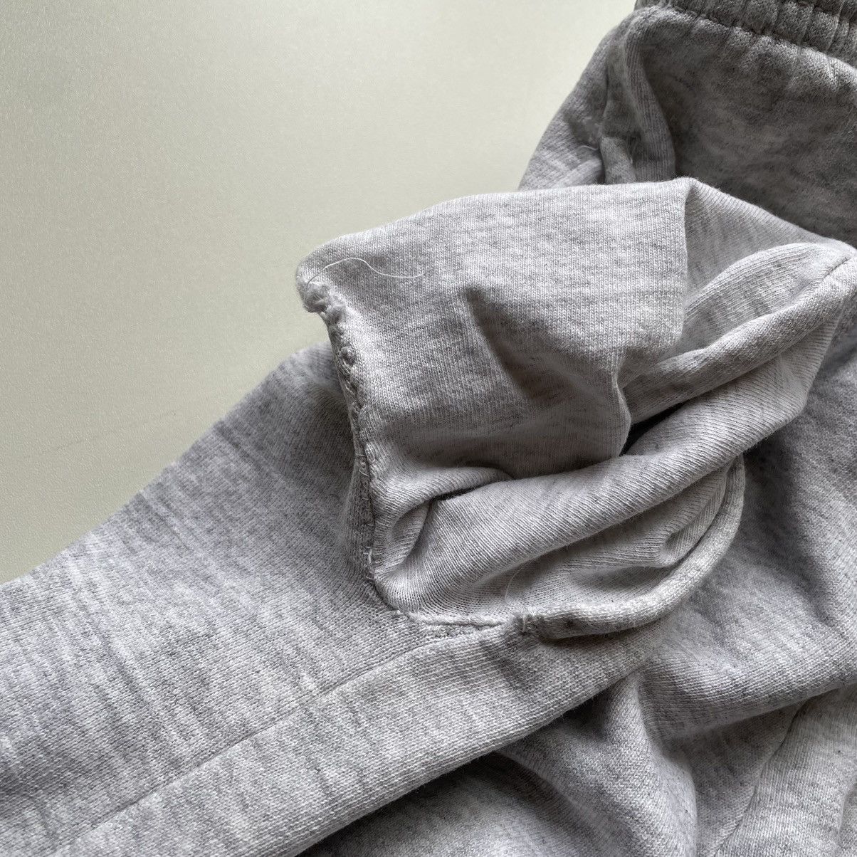 Nike × Vintage Vintage 90s Nike Embroidered Swoosh Grey Tonal Sweatpants XL Size US 34 / EU 50 - 12 Thumbnail