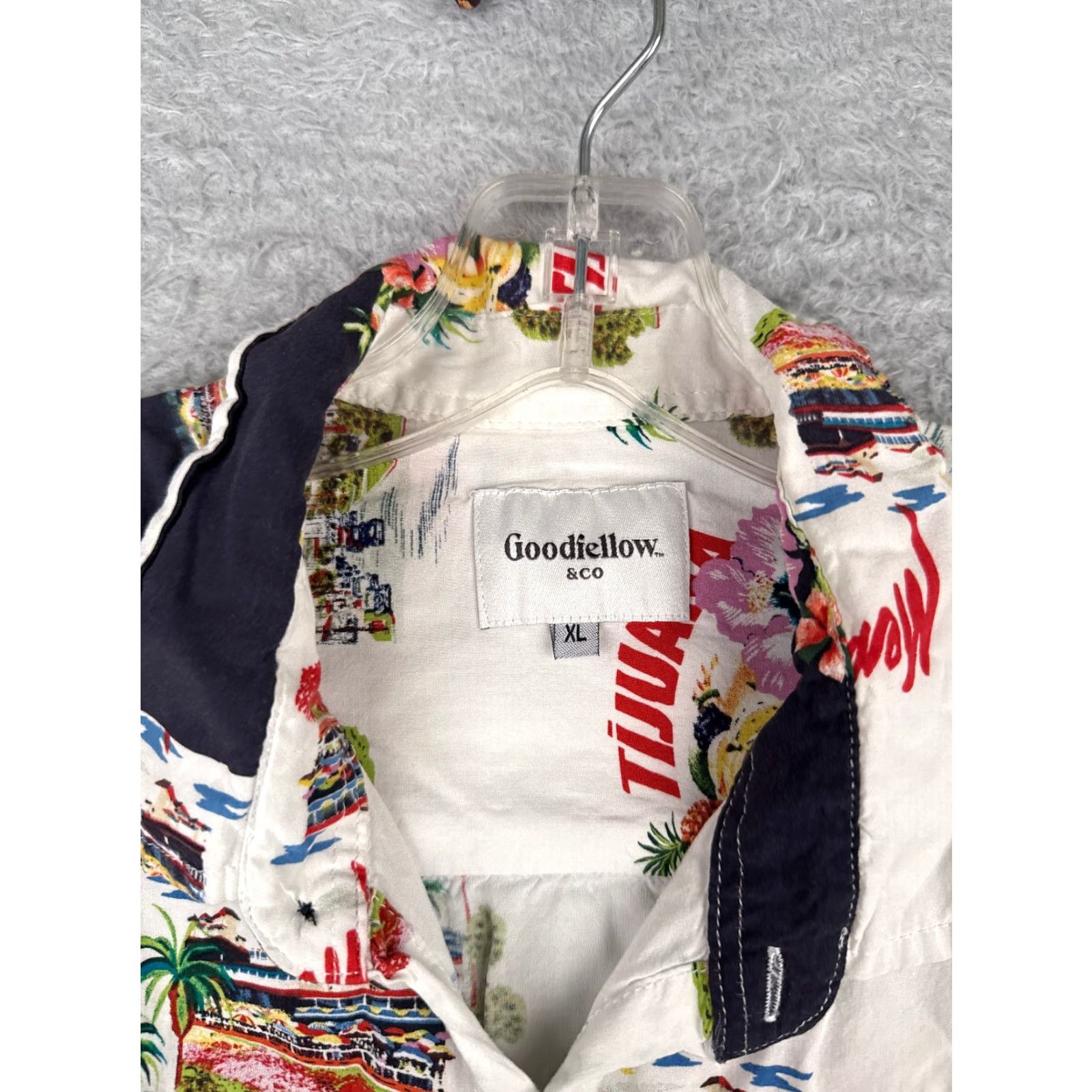 Vintage VINTAGE Goodfellow & Co Shirt Men XL White Floral Palm Hawaiian Rayon Casual Summer Mens Size US XL / EU 56 / 4 - 6 Thumbnail