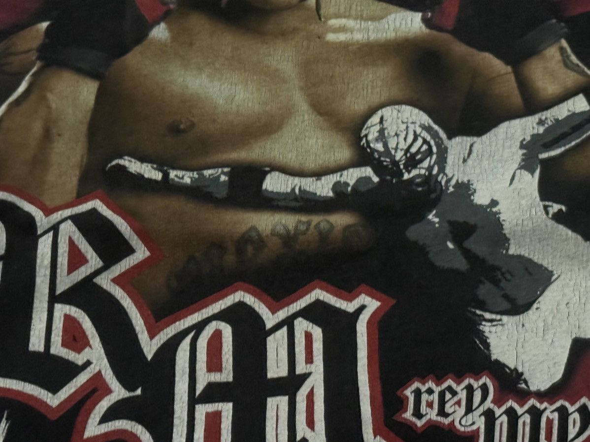 Vintage Vintage 2000s WWE Rey Mysterio T Shirt Size US M / EU 48-50 / 2 - 3 Thumbnail