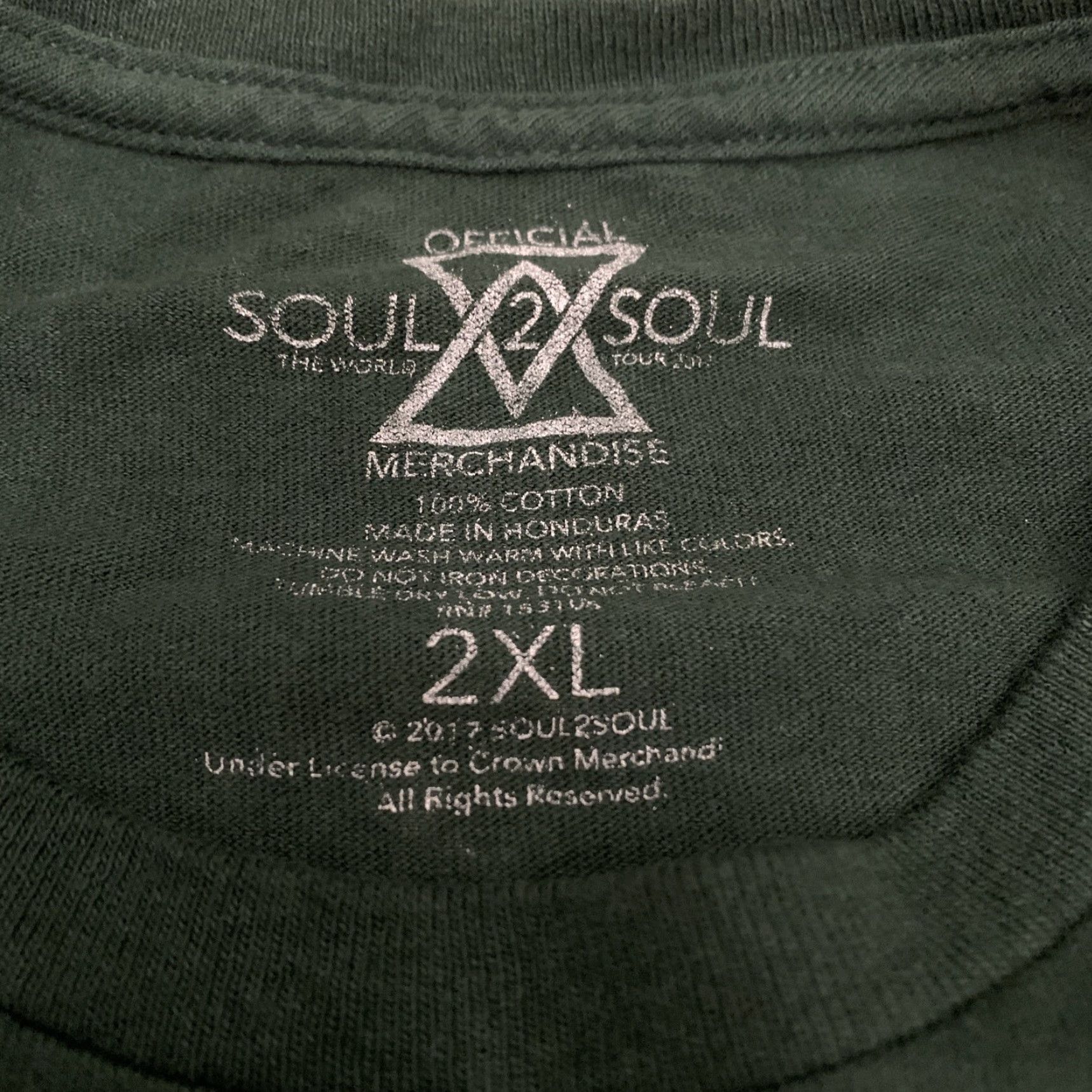 Vintage Tim McGraw Faith Hill World Tour Soul 2 Soul 2017 Concert T Shirt Size XXL Mens Green Cotton Blend Short Sleeve Round Neck Graphic Print Size US XXL / EU 58 / 5 - 5 Thumbnail