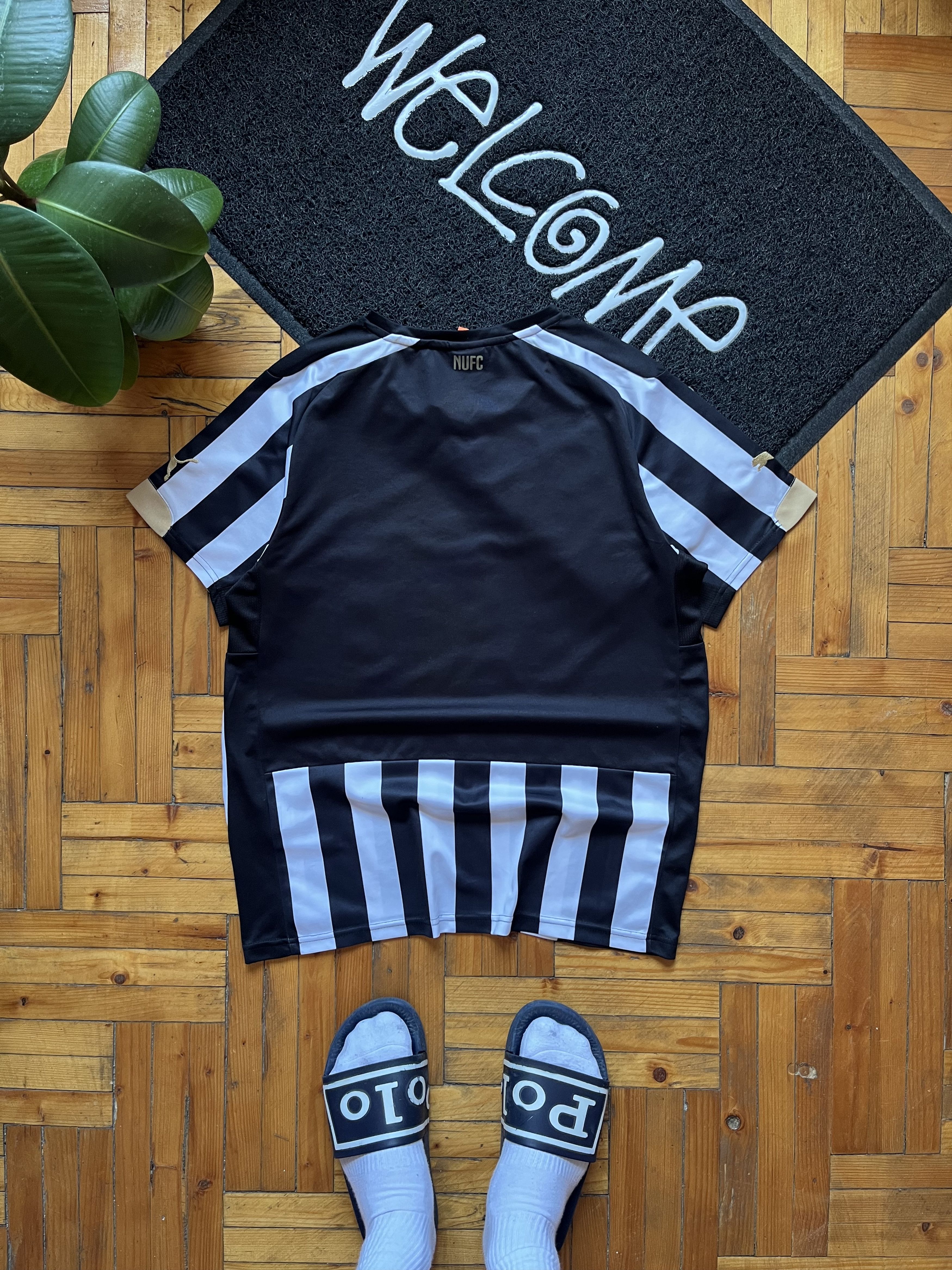 Puma Newcastle United Puma Football Shirt Soccer Jersey 2014/15 Size US M / EU 48-50 / 2 - 4 Thumbnail