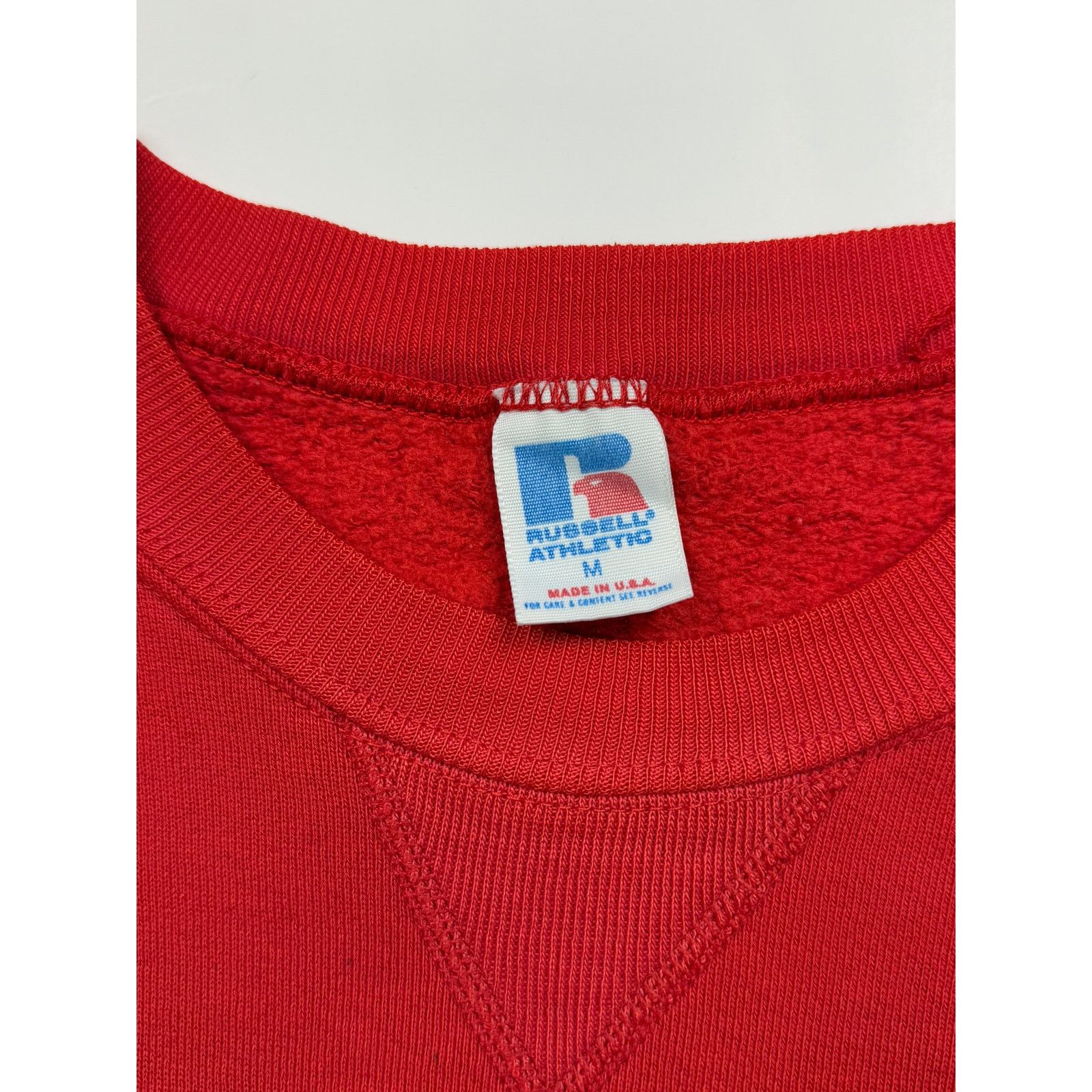 Vintage Vintage 80s/90s Russell Athletic Blank Crewneck Size M Red Size US M / EU 48-50 / 2 - 3 Thumbnail