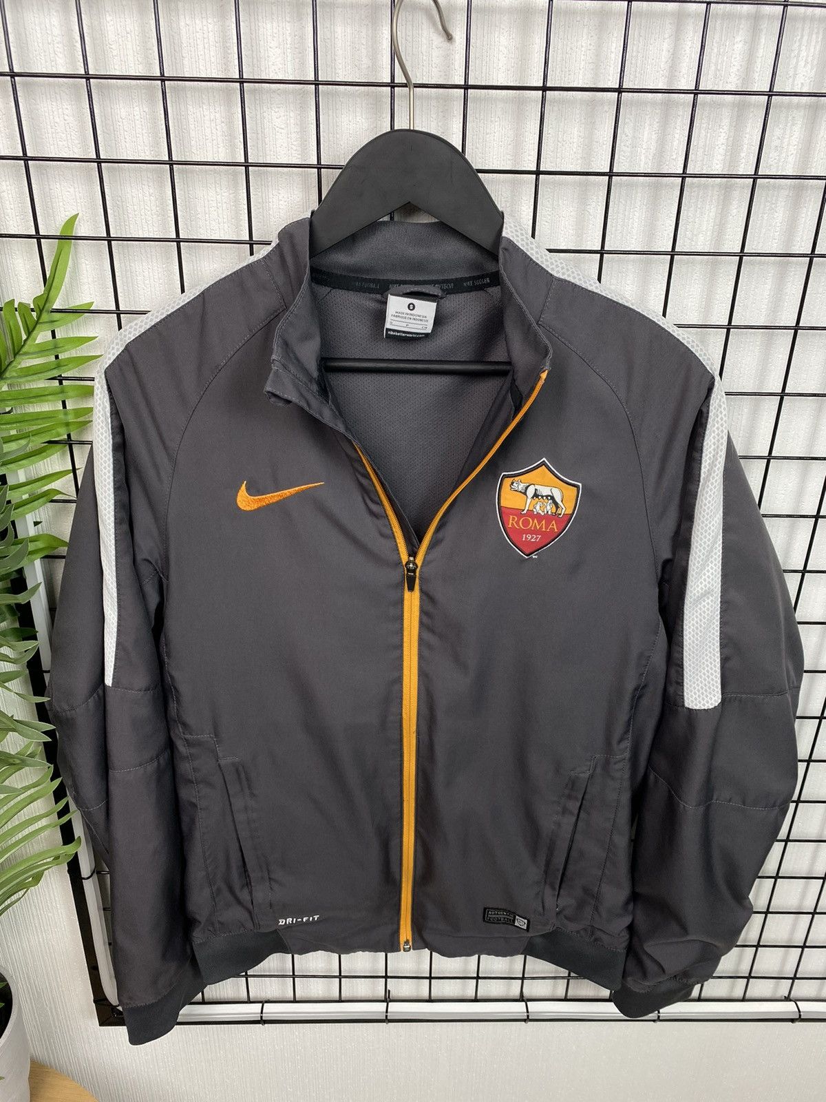 Vintage AC Roma Nike Track Zip Light Jacket Training Men’s S Grey Size US S / EU 44-46 / 1 - 1 Thumbnail