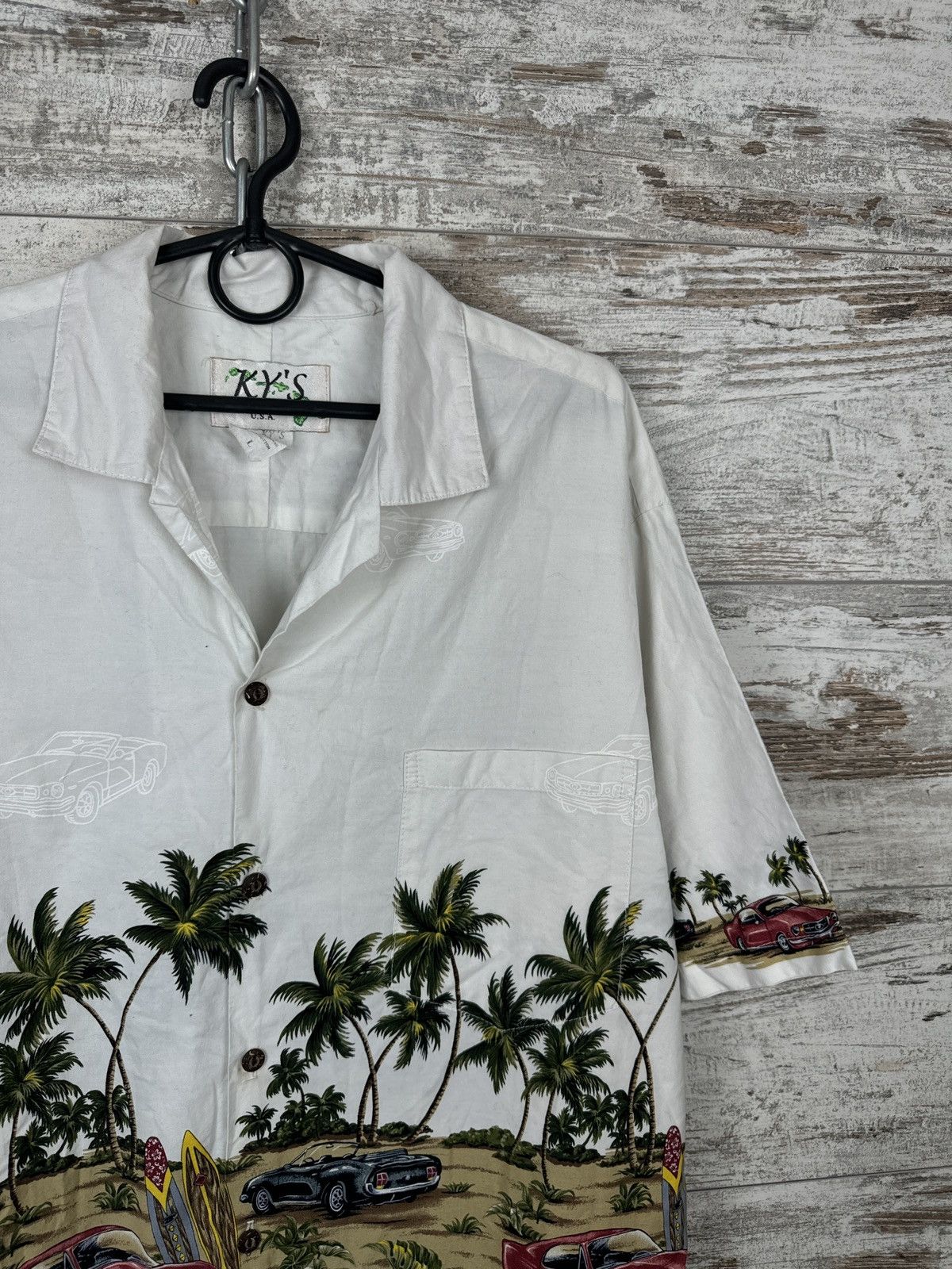 Vintage Mens Vintage Hawaiian Shirts crazy button up USA Size US L / EU 52-54 / 3 - 3 Thumbnail