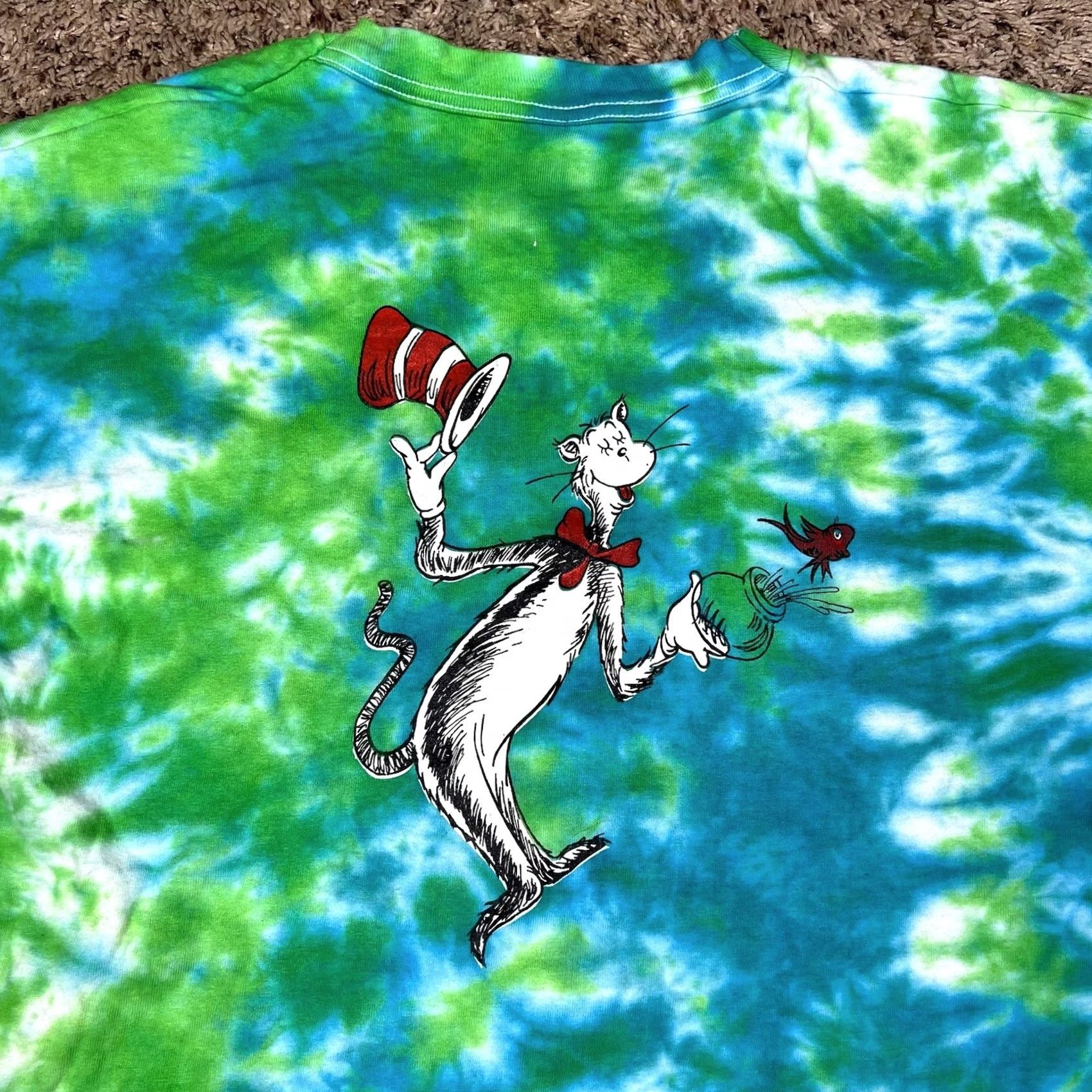 Fruit Of The Loom VINTAGE Dr. Seuss Cat In The Hat T-Shirt Size XL Green Tie Dye Shirt unisex Adults 90s Graphic Print Big Graphic Computer-Readable Size US XL / EU 56 / 4 - 6 Thumbnail