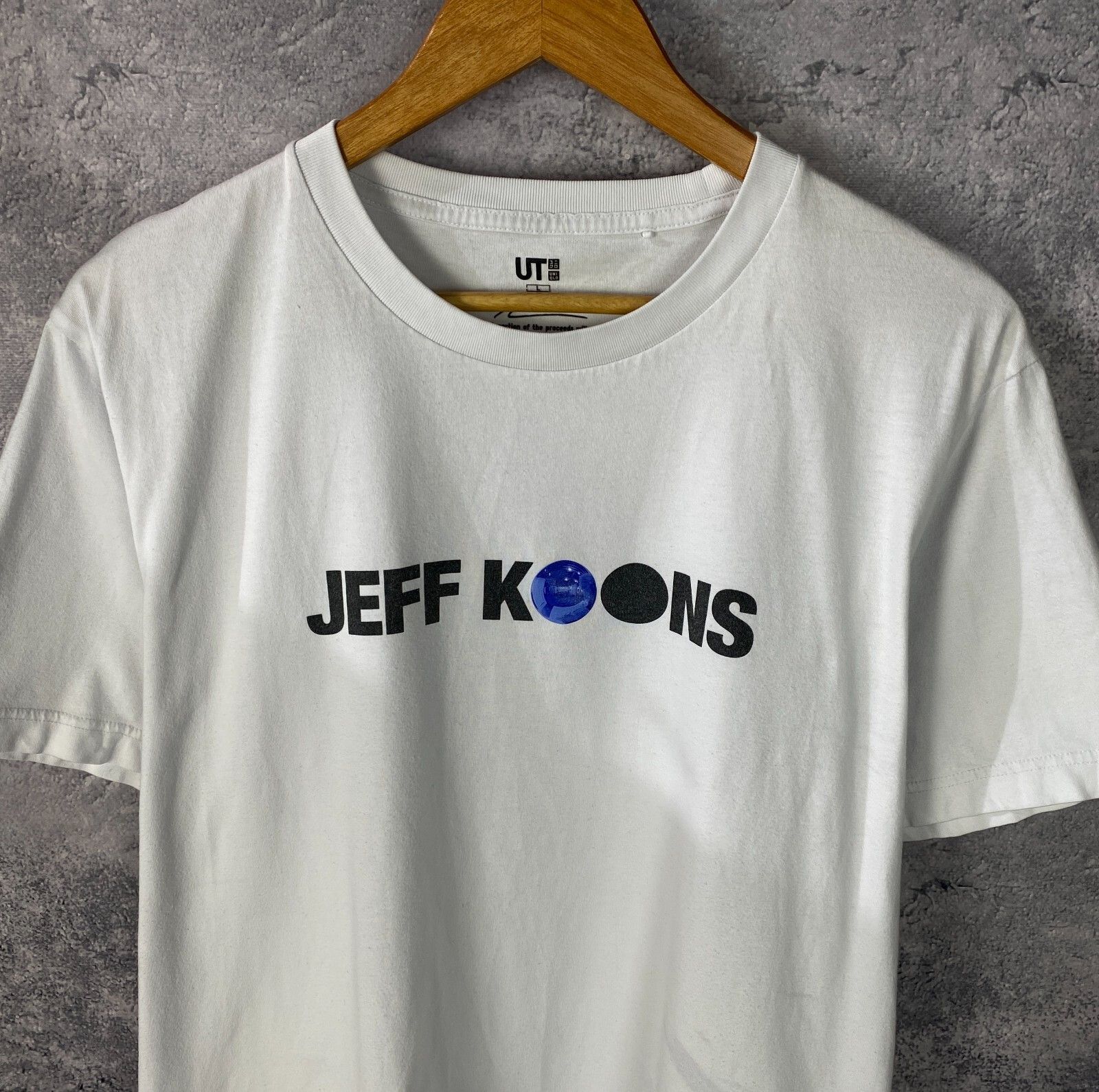 Uniqlo Uniqlo Jeff Koons Tee Men's Size L White Short Sleeve ` Size US L / EU 52-54 / 3 - 3 Thumbnail