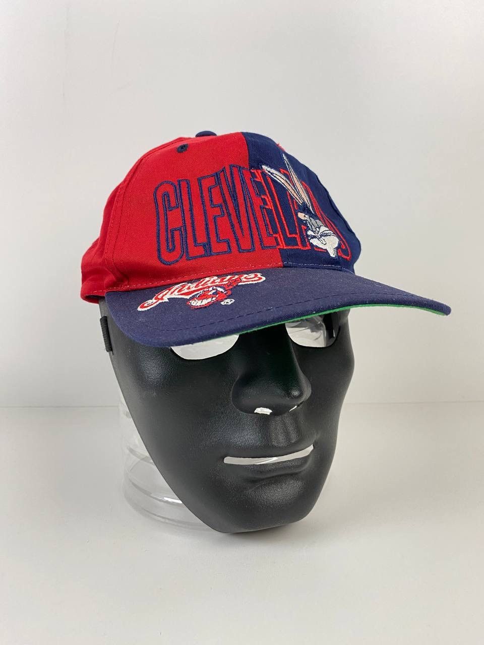 Vintage Cleveland Indians Nutmeg Looney Tunes 90s cap one size Size ONE SIZE - 1 Thumbnail