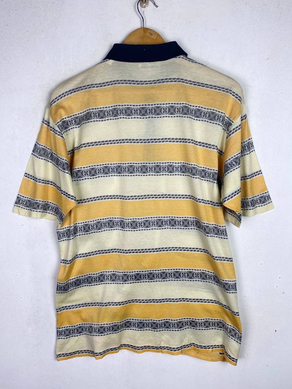 Givenchy vintage givenchy paris polo tee nice design Size US L / EU 52-54 / 3 - 10 Thumbnail