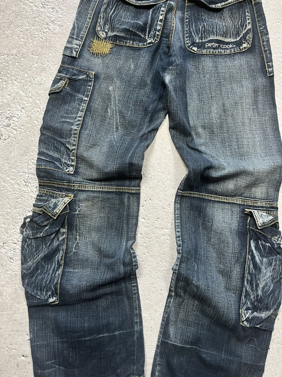 Japanese Brand × Vintage Baggy Avant-Garde Multi-Pocket Distressed Grunge Cargo Jeans Size US 31 - 13 Thumbnail