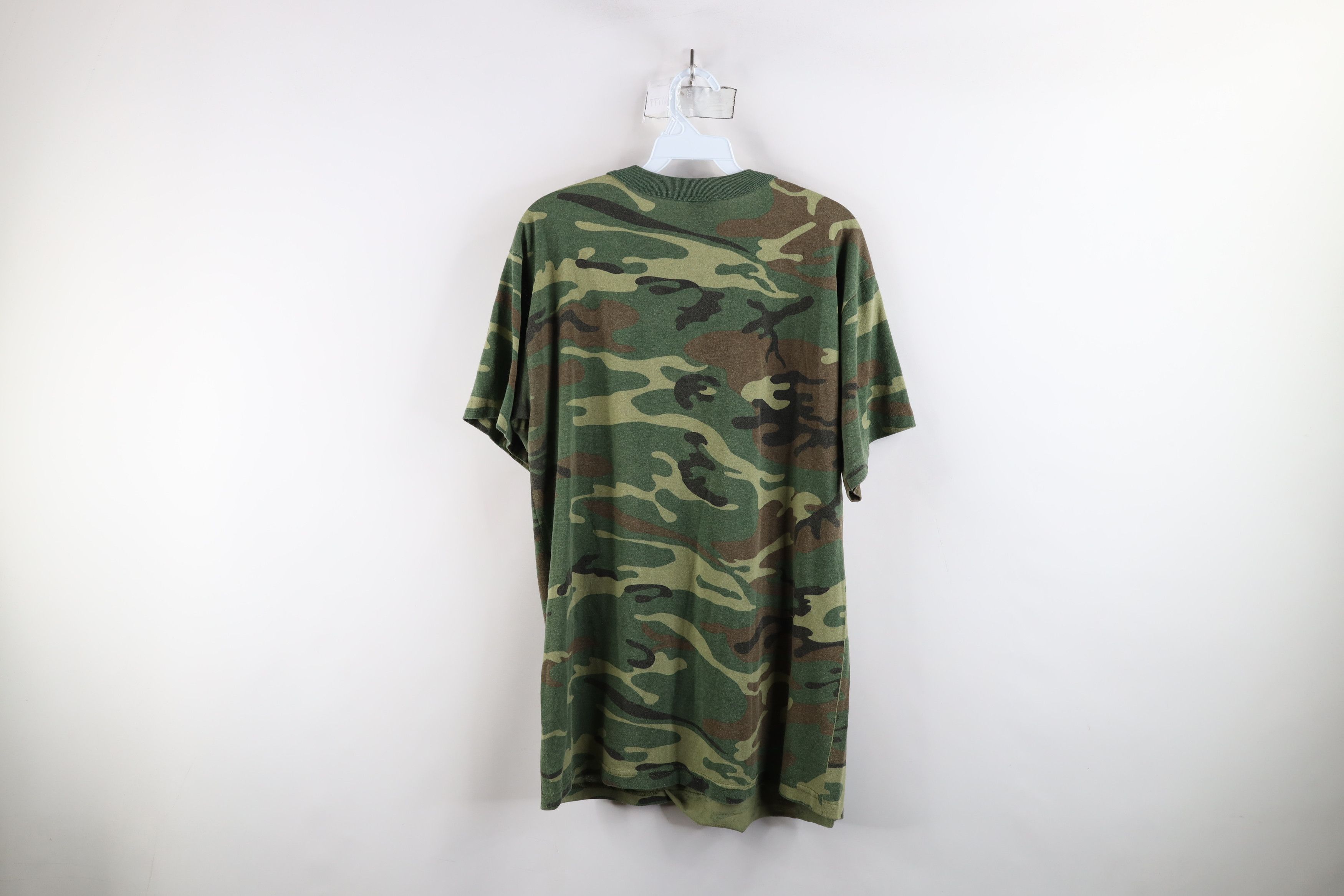 Vintage Vintage 70s 80s Streetwear Thin Camouflage T-Shirt USA Size US L / EU 52-54 / 3 - 9 Thumbnail