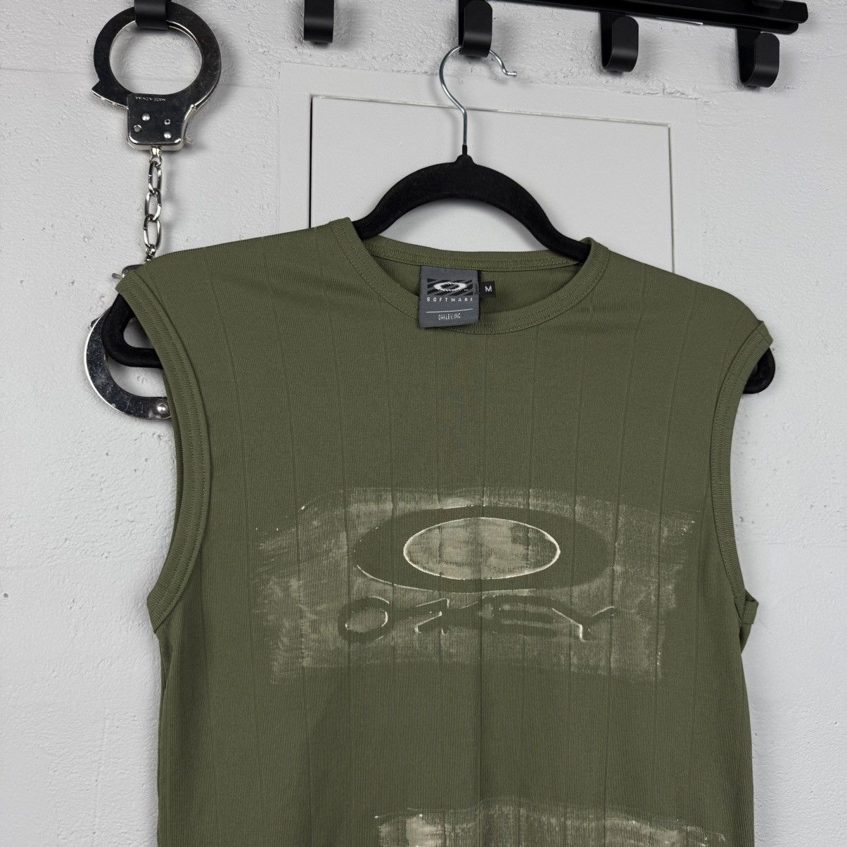 Oakley Vintage Oakley T-Shirt Avant Garde Y2K Size US M / EU 48-50 / 2 - 3 Thumbnail