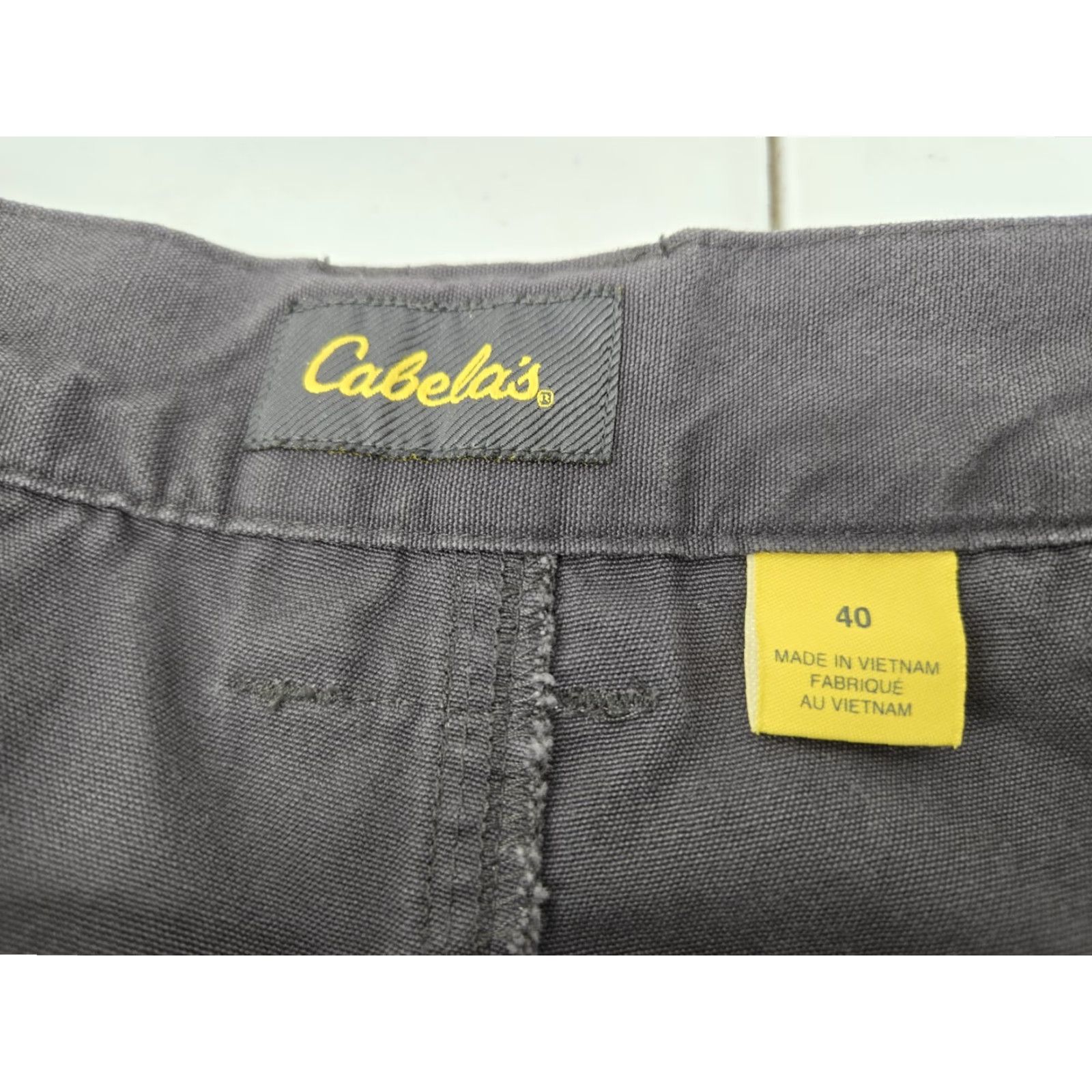 Vintage VINTAGE is not applicable here. Cabela's Mens Dary Gray Cargo Shorts Elastic Waist 6 Pockets SZ 40 Size US 40 / EU 56 - 2 Thumbnail