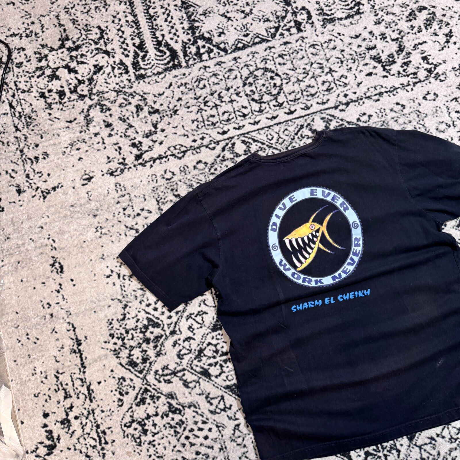 Vintage Vintage Unisex Navy Cotton T-Shirt Size L Dive Ever Surfing Size US L / EU 52-54 / 3 - 9 Thumbnail