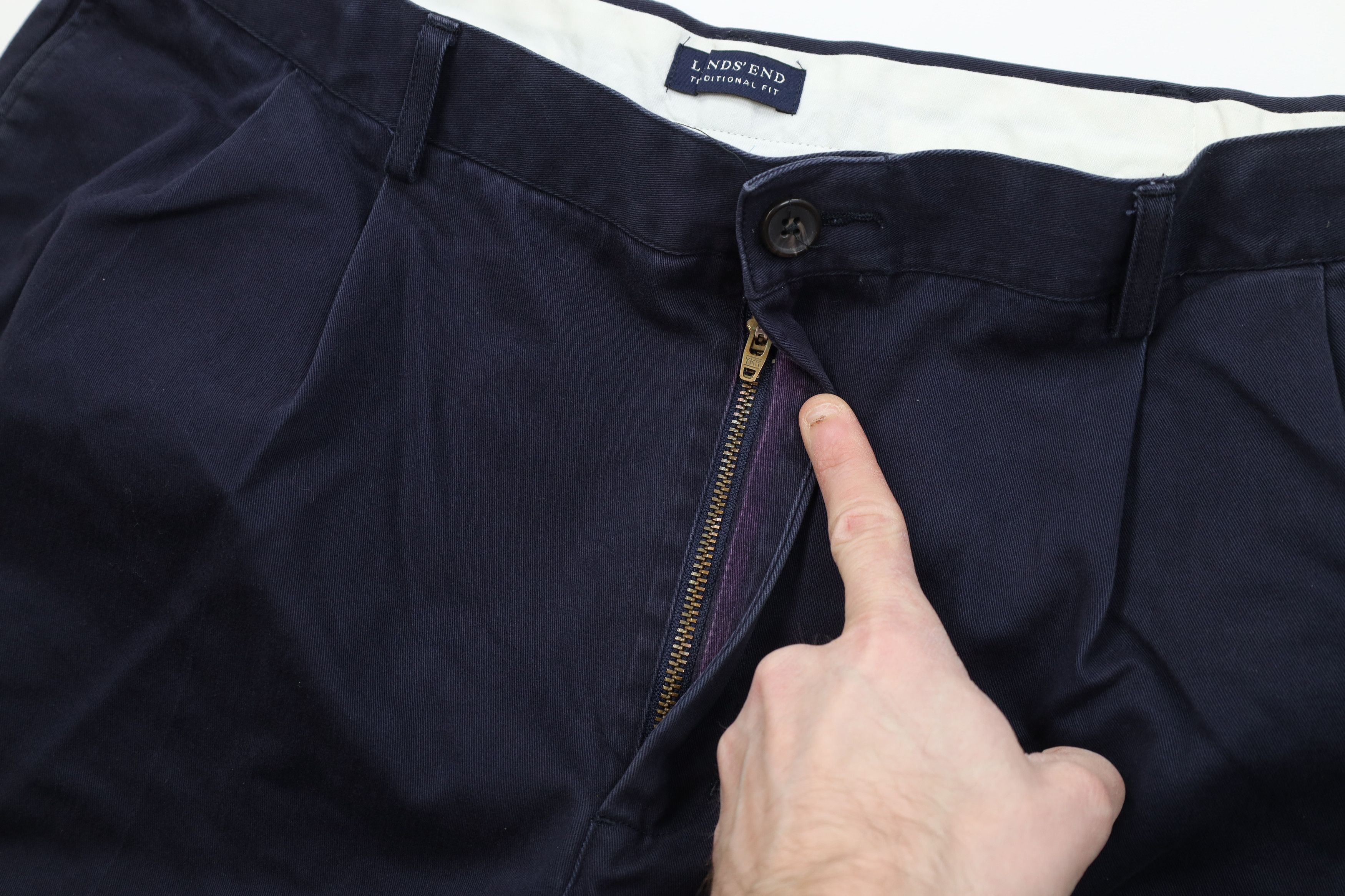 Lands' End Vintage Lands End Faded Traditional Fit Chino Shorts Blue Size US 40 / EU 56 - 7 Thumbnail