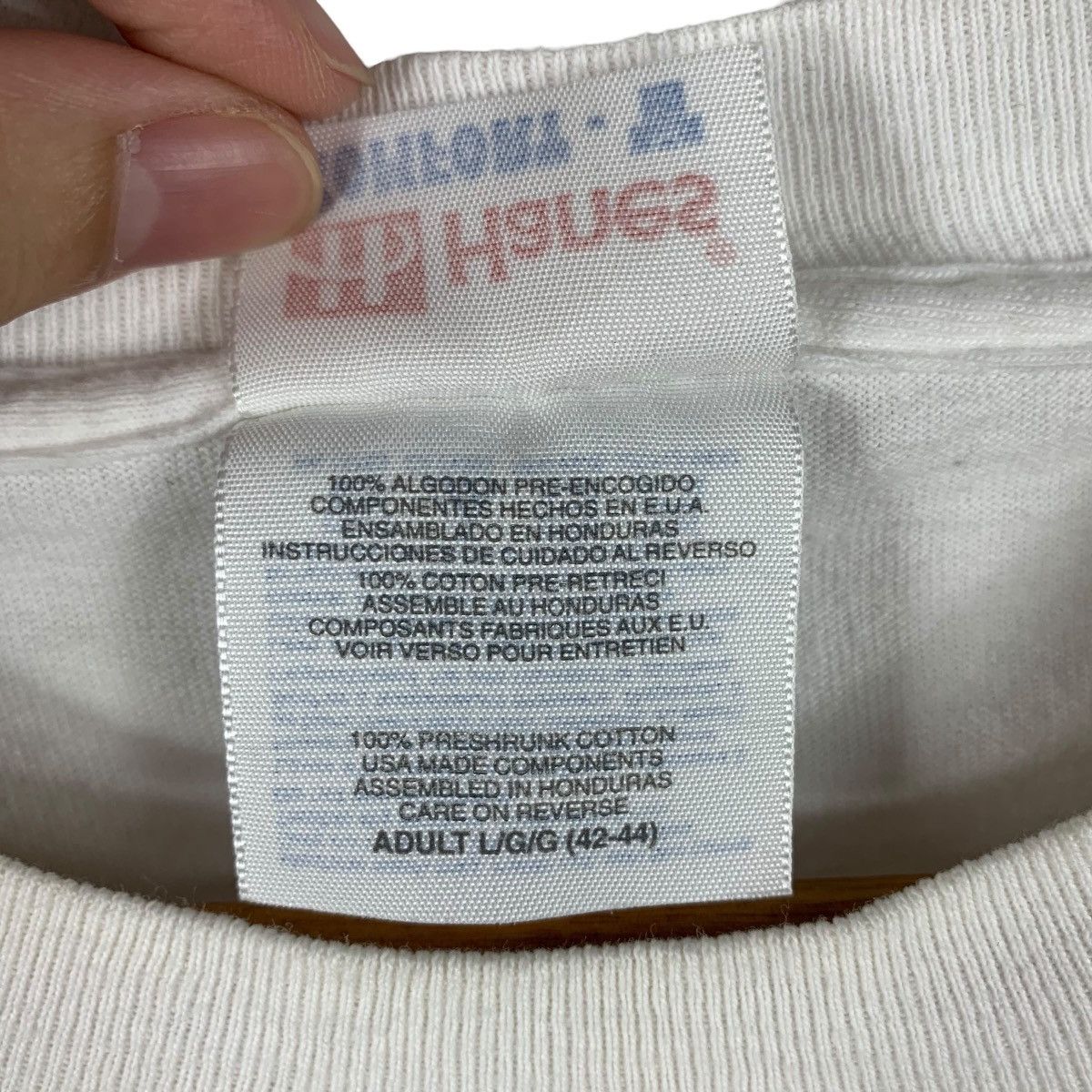 Hanes Vintage 90s MAUI road to hana big logo back hit Surfing tee Size US L / EU 52-54 / 3 - 11 Thumbnail