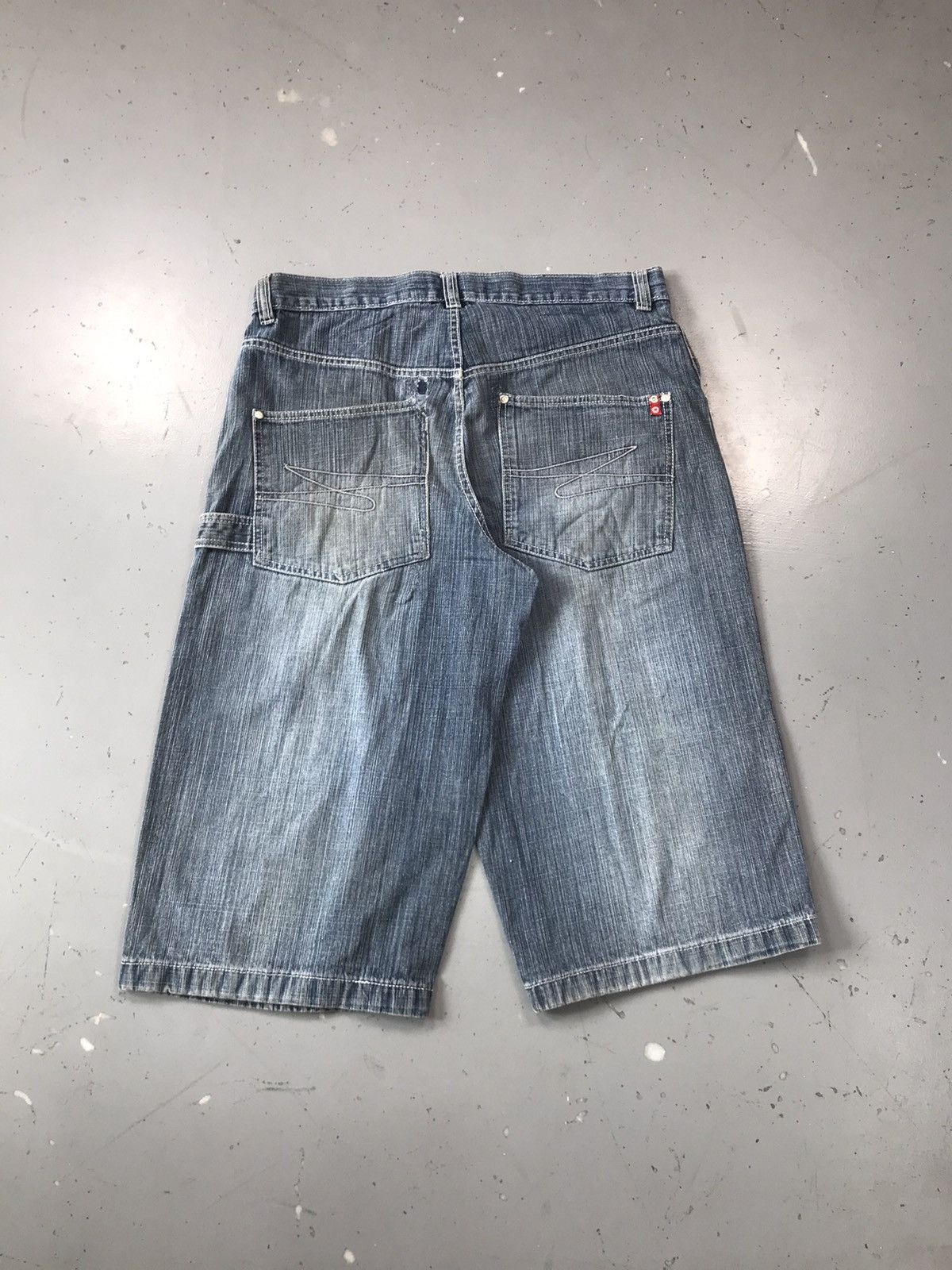 Southpole Vintage Southpole red tab skater denim jort Size US 39 - 2 Thumbnail