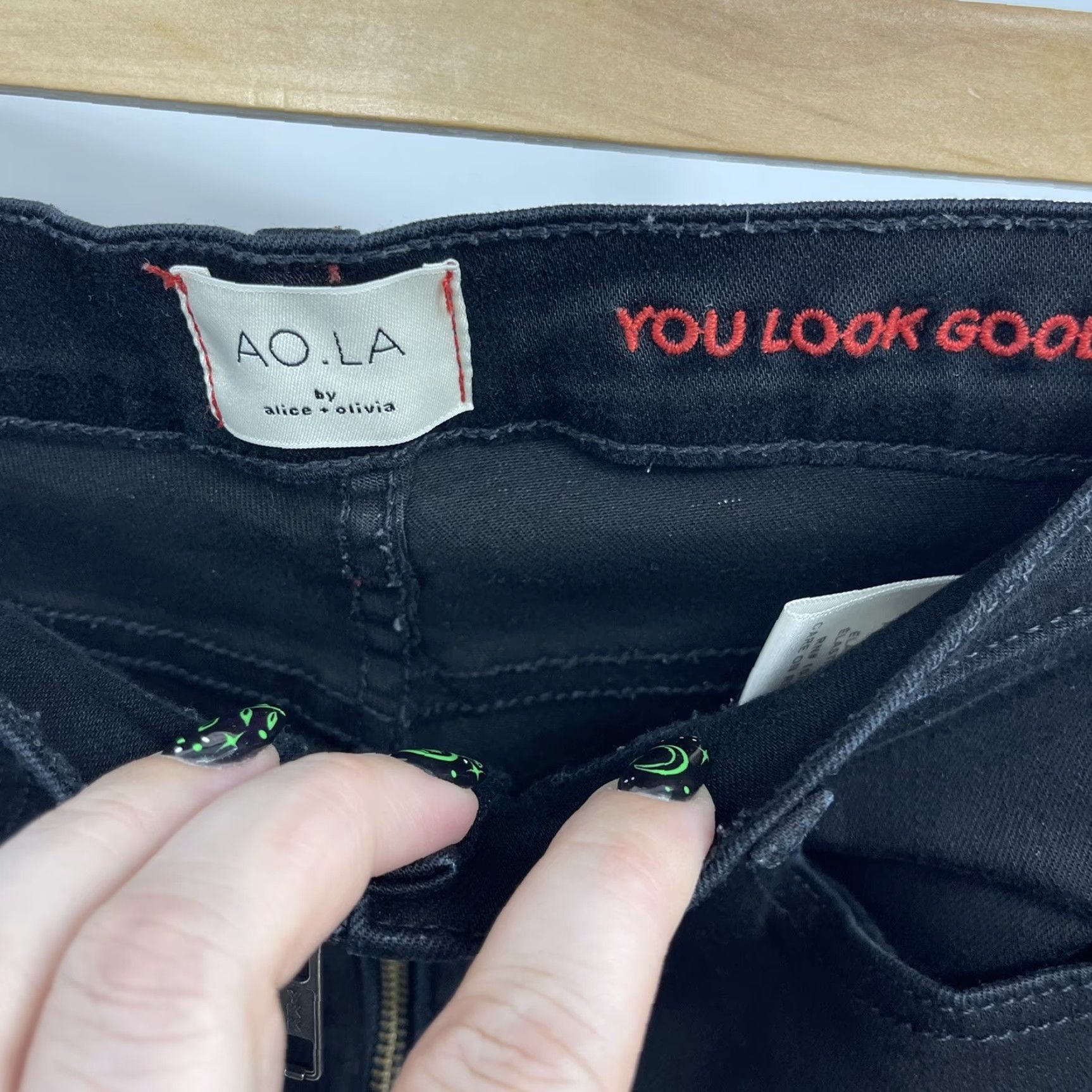 Alice + Olivia VINTAGE Alice + Olivia Jeans Women 26 Black Denim Skinny High Rise Zipper Retro Y2K Size 26" / US 2 / IT 38 - 3 Thumbnail