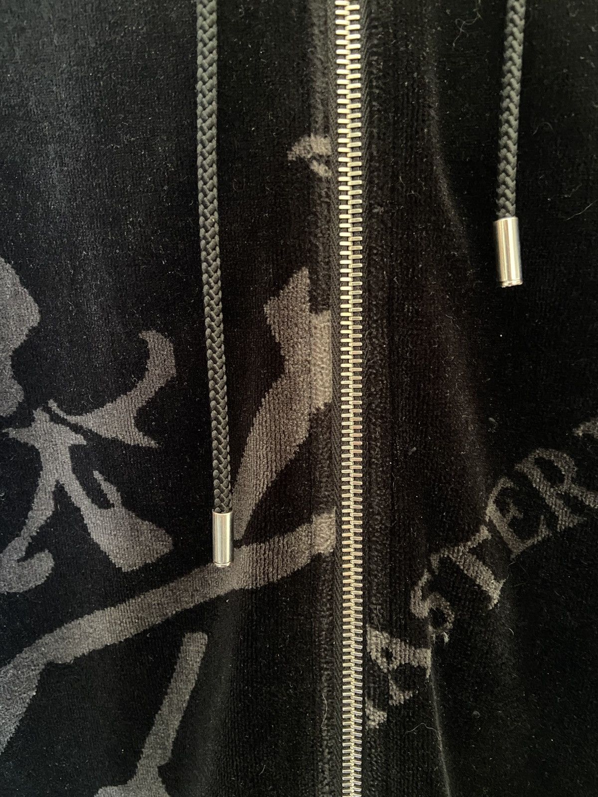 Mastermind Japan MASTERMIND WORLD skull print velour track jacket size M Size US M / EU 48-50 / 2 - 3 Thumbnail