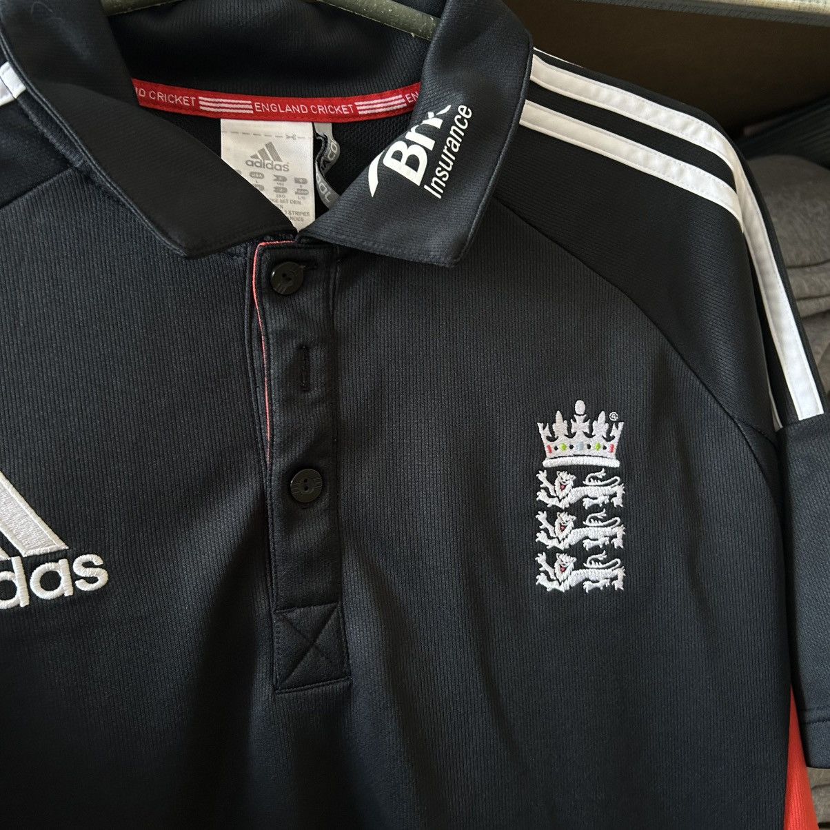 Adidas Vintage Adidas England 2011 Home Soccer sport jersey Size US L / EU 52-54 / 3 - 4 Thumbnail