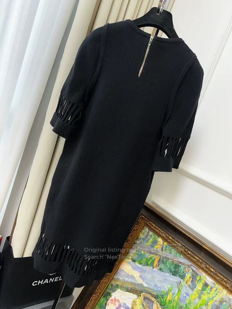 Chanel Chanel Two-piece knitted dress Size XS / US 0-2 / IT 36-38 - 4 Thumbnail