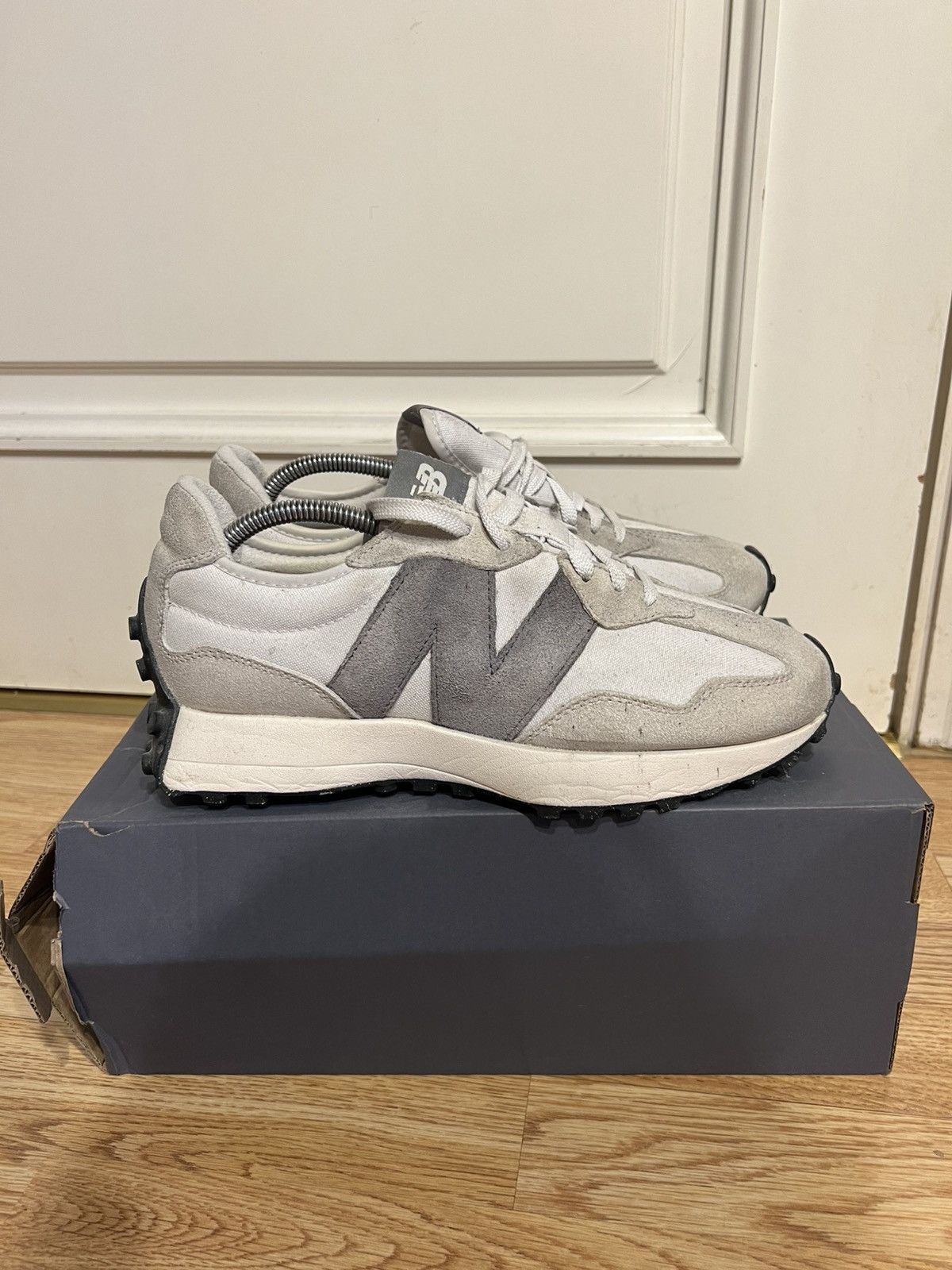 New Balance New balance shoes👟 Size US 9 / EU 42 - 1 Thumbnail