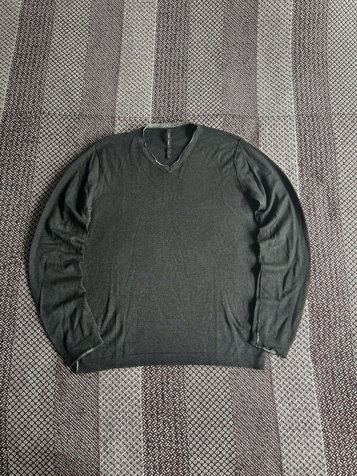 Transit Transit UOMO Sweater V-neck Avant Garde Style Size M Solid Size US M / EU 48-50 / 2 - 1 Thumbnail