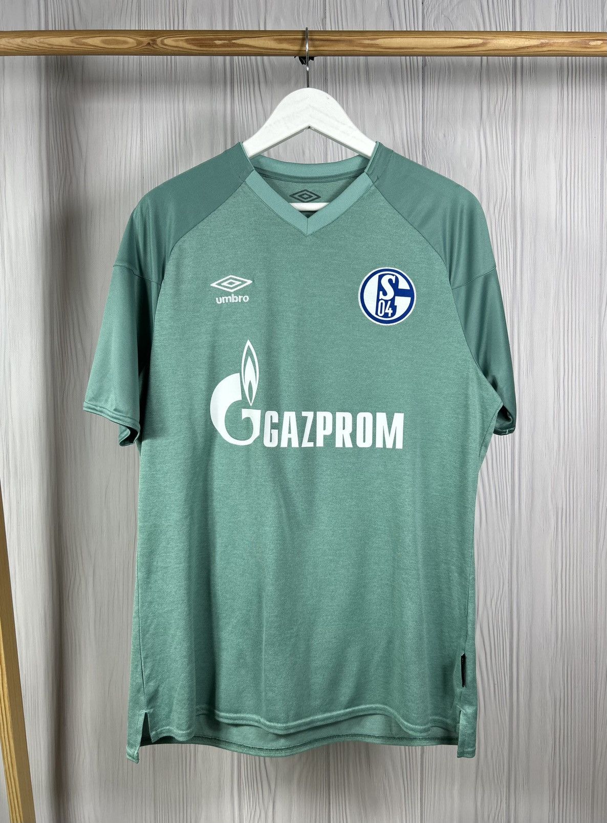 Umbro SCHALKE 04 20/21 THIRD FOOTBALL SHIRT JERSEY UMBRO SIZE L Size US L / EU 52-54 / 3 - 1 Thumbnail