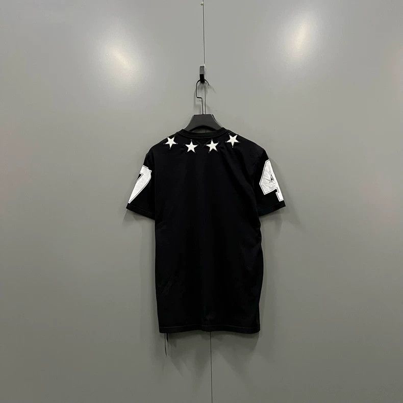 Givenchy Givenchy Collar Star Round Neck Short Sleeve, Size L Size US L / EU 52-54 / 3 - 2 Thumbnail