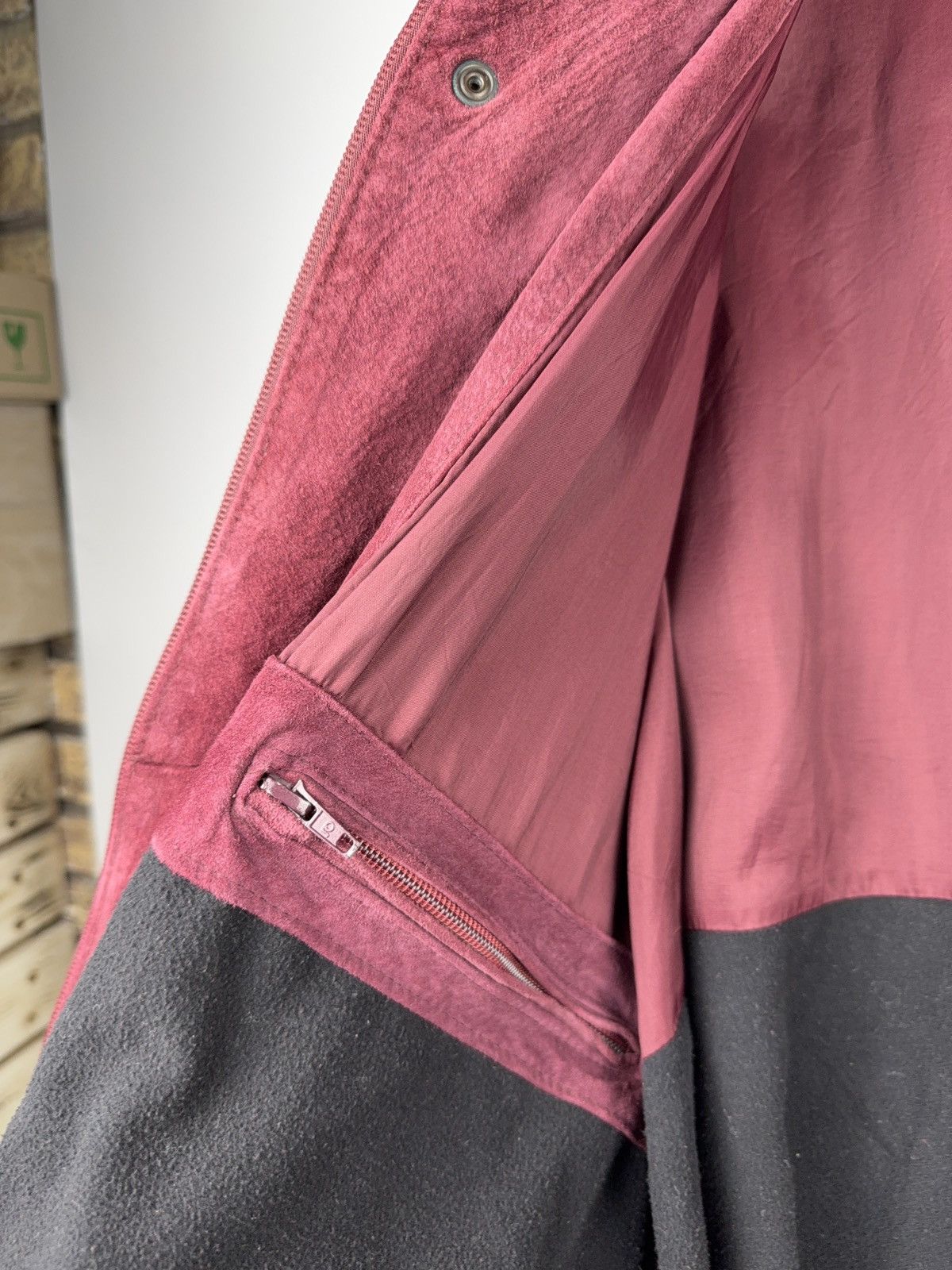 Japanese Brand Vintage 90s Retro Oversized Burgundy Suede Leather Bomber Size US L / EU 52-54 / 3 - 14 Thumbnail