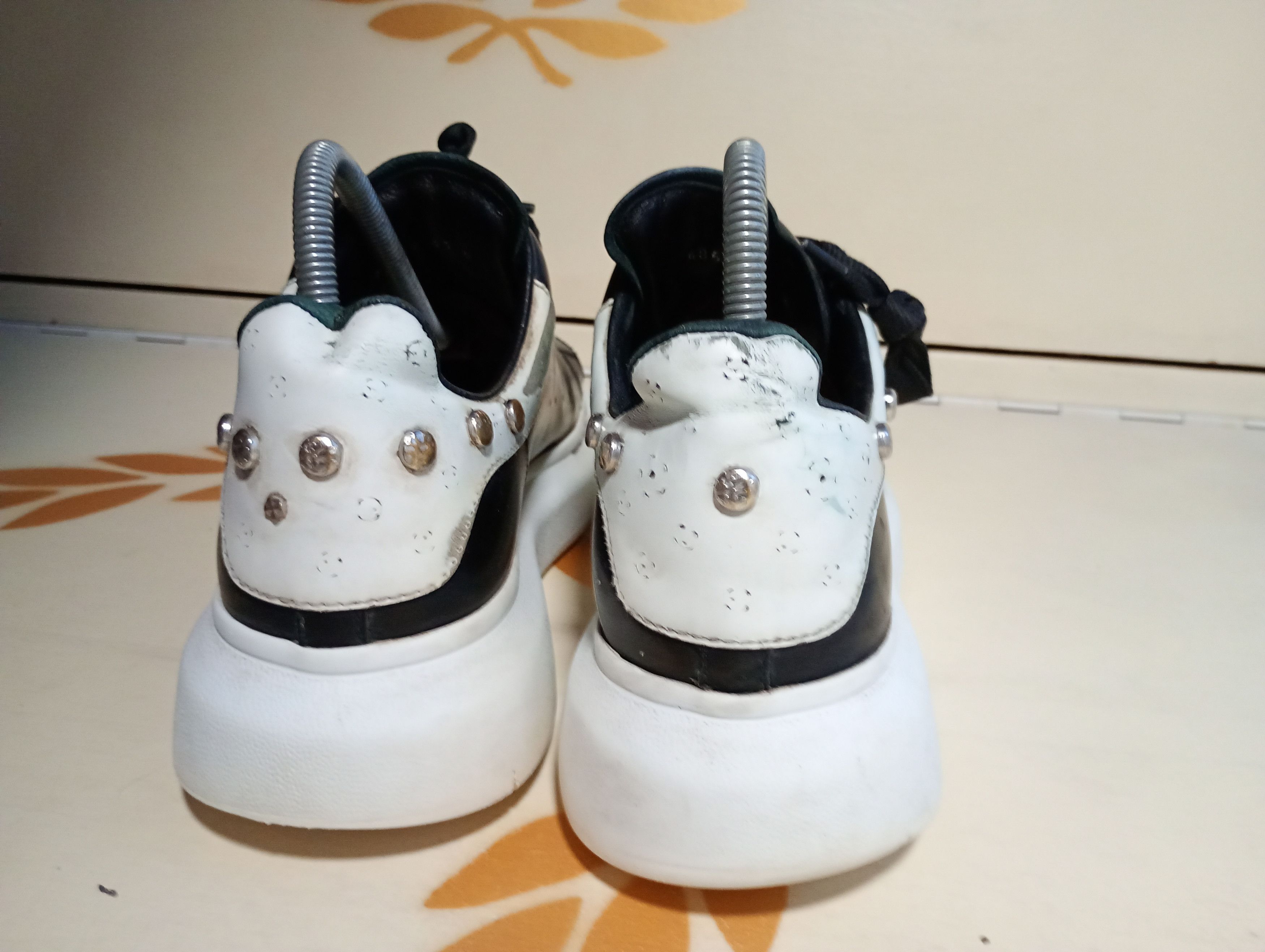Alexander McQueen Alexander McQueen Sneakers Size US 8 / EU 41 - 11 Thumbnail