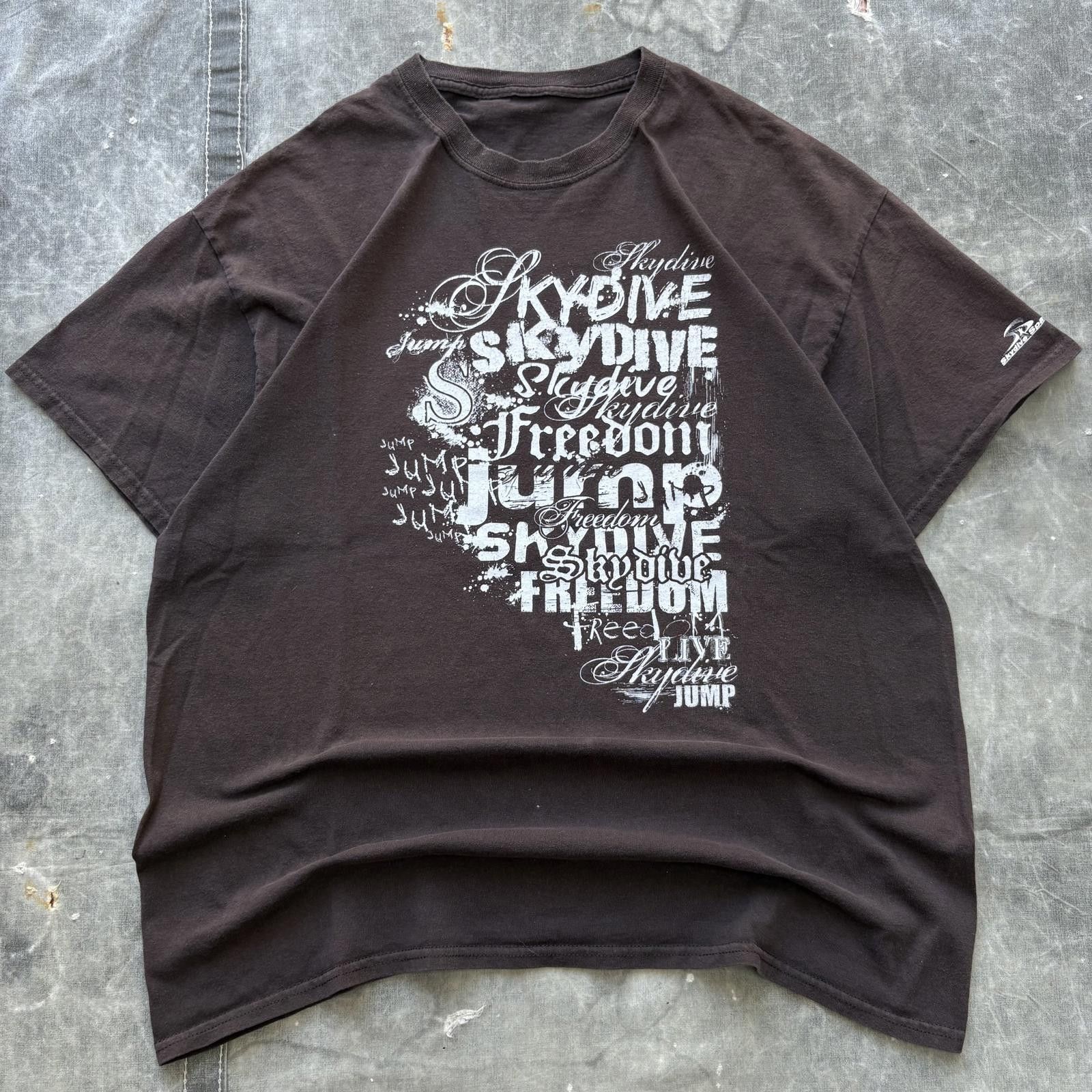Vintage Vintage Y2K Skydive Affliction Font Chocolate Brown Shirt Size US XL / EU 56 / 4 - 1 Thumbnail