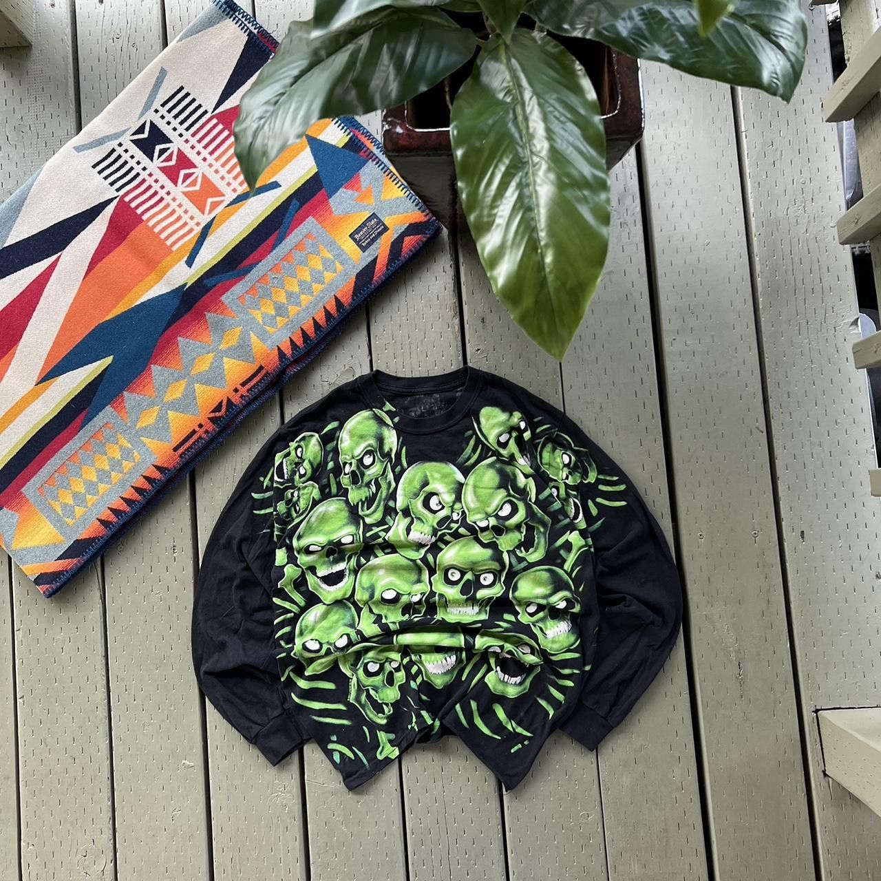 Liquid Blue × Vintage Y2K 2001 Liquid Blue Green Skull Pile Shirt Longsleeve Size US M / EU 48-50 / 2 - 2 Thumbnail
