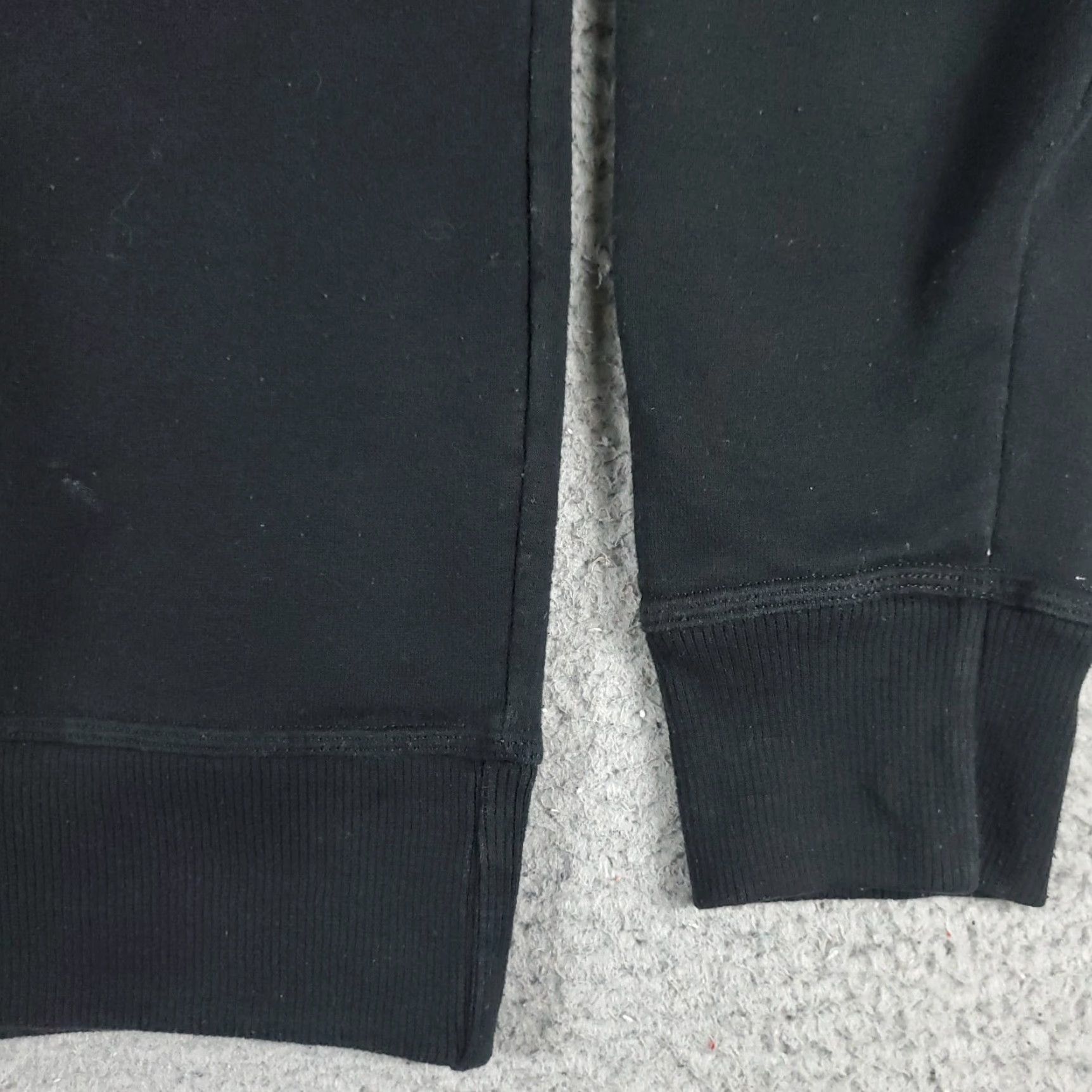 Champion VINTAGE Champion Mens Large Black Pullover Sweater Casual Knit Sweatshirt Logo Zipper All Seasons Size US L / EU 52-54 / 3 - 5 Thumbnail