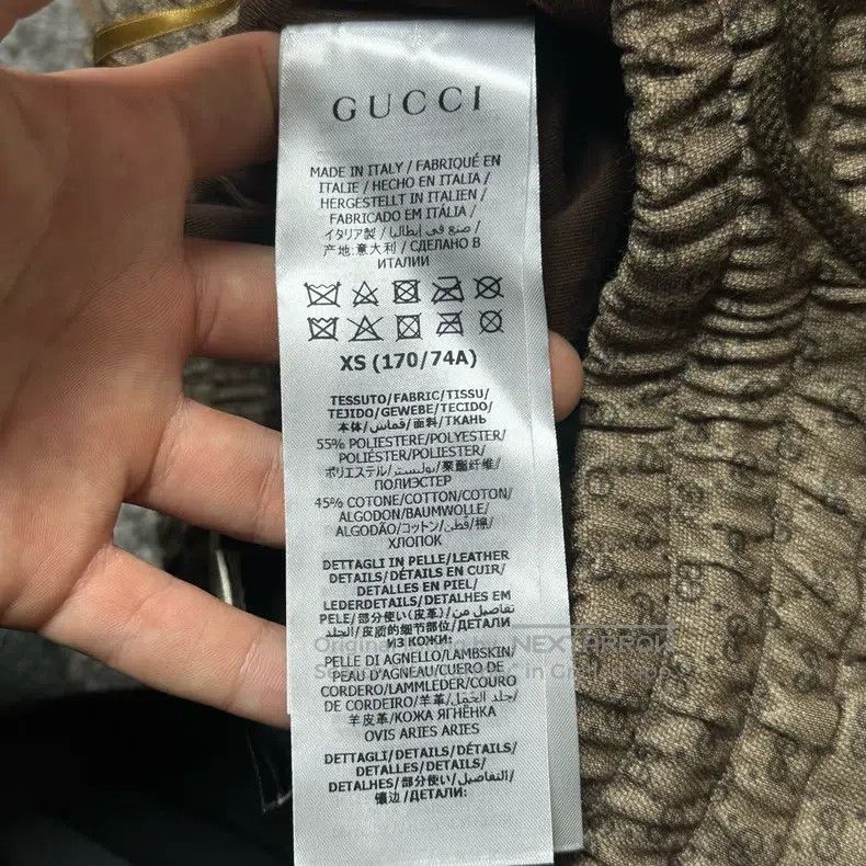 Gucci Gucci SizeXS Full logo red and green striped casual shorts Size US 27 - 4 Thumbnail