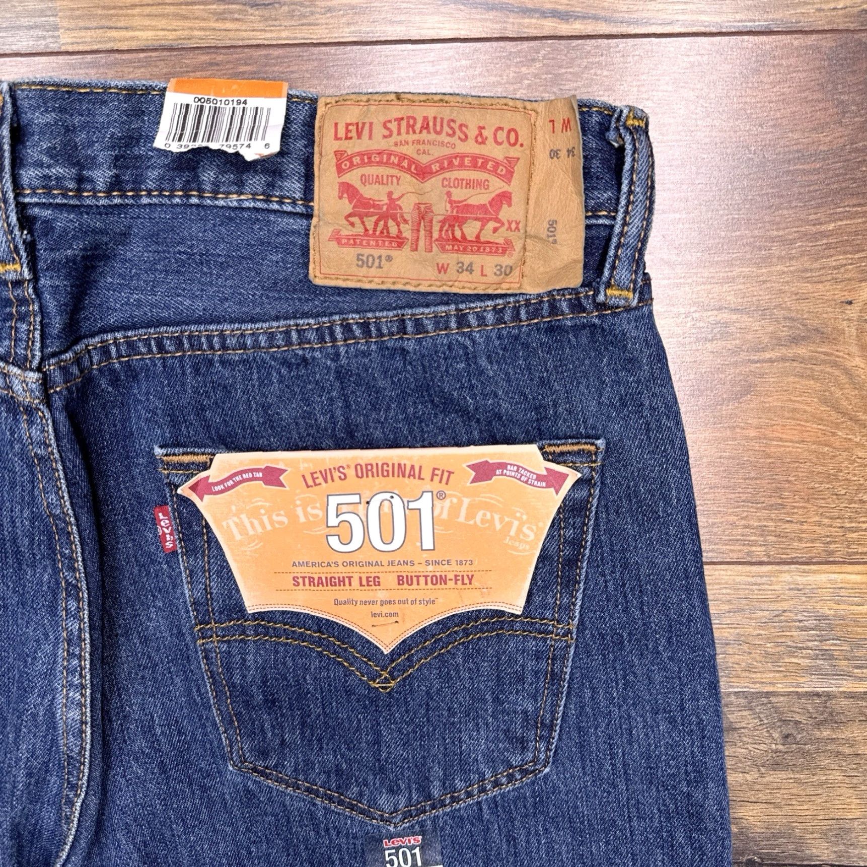 Levi's Levi's 501 Jeans Mens 34x30 Blue Button Fly Straight Leg 2008 New Size US 34 / EU 50 - 2 Thumbnail