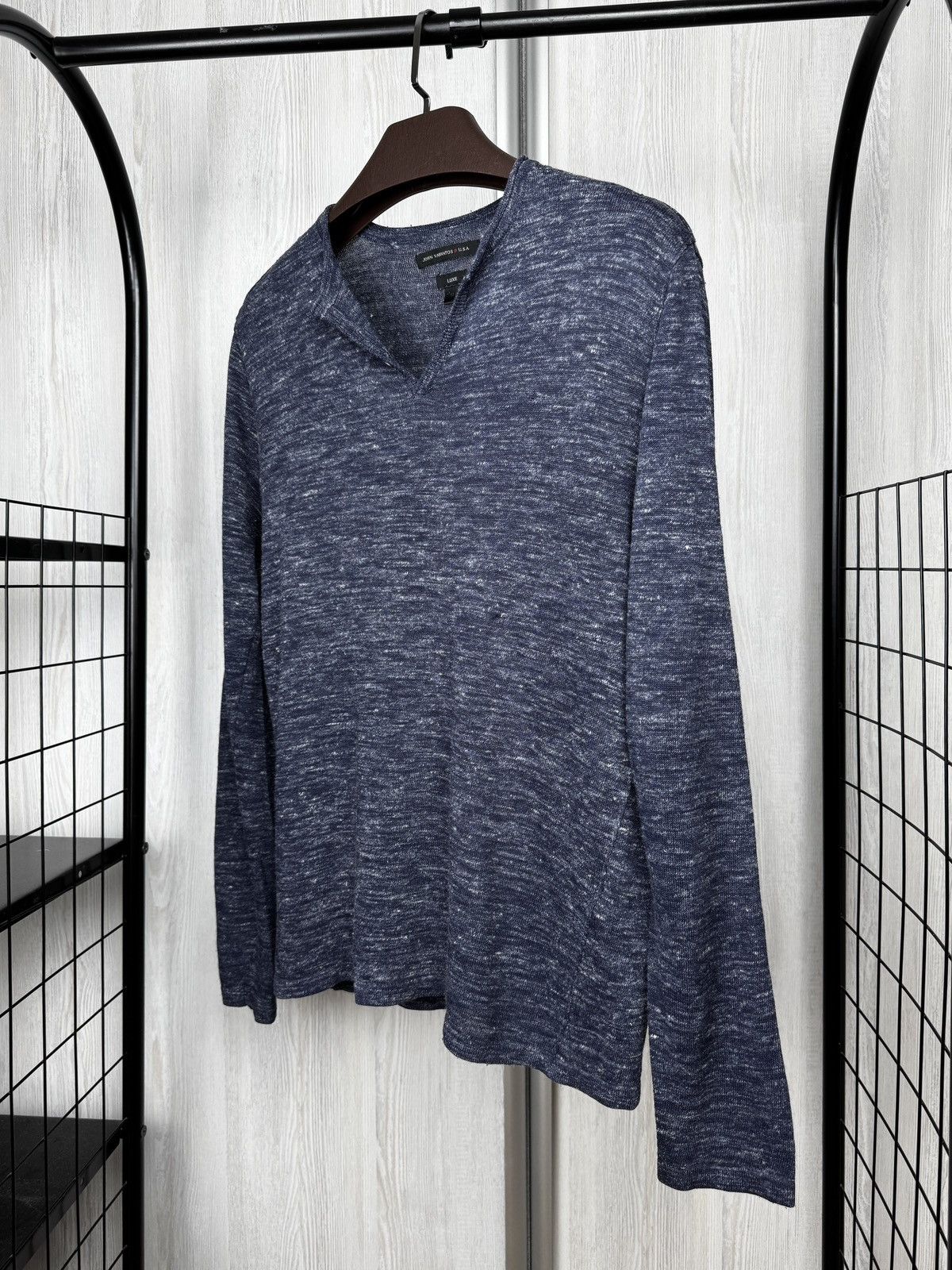 John Varvatos John Varvatos U.S.A Luxe Linen blend henley pullover sz M Size US M / EU 48-50 / 2 - 5 Thumbnail