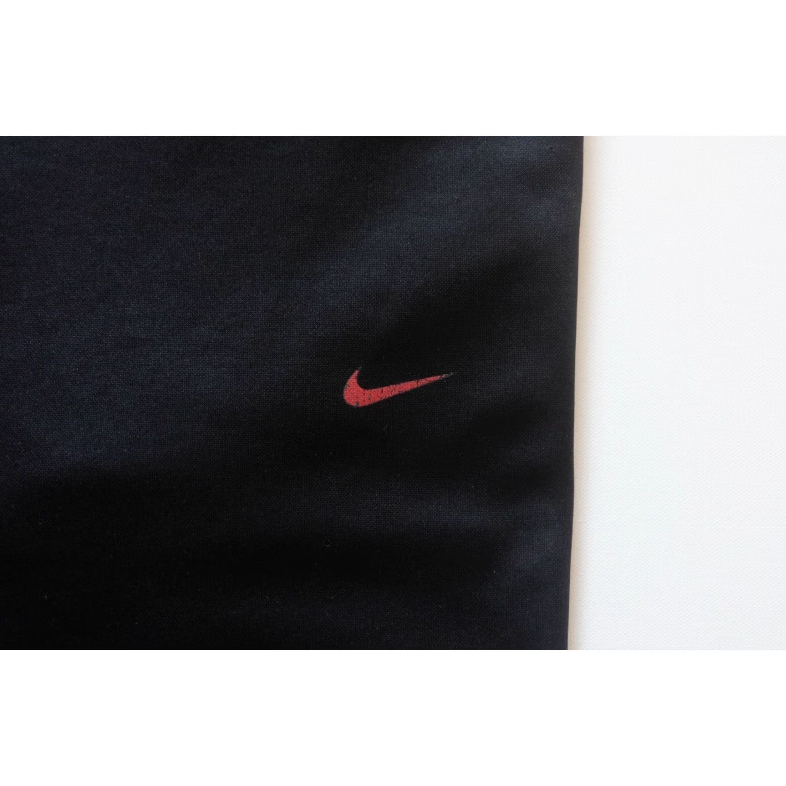 Nike VINTAGE Nike T-Shirt Mens L Black 90s Y2K Retro Active Mini Swoosh Sportswear 2002 VTG Logo 24" Pit to Pit 30" Length Size US L / EU 52-54 / 3 - 4 Thumbnail