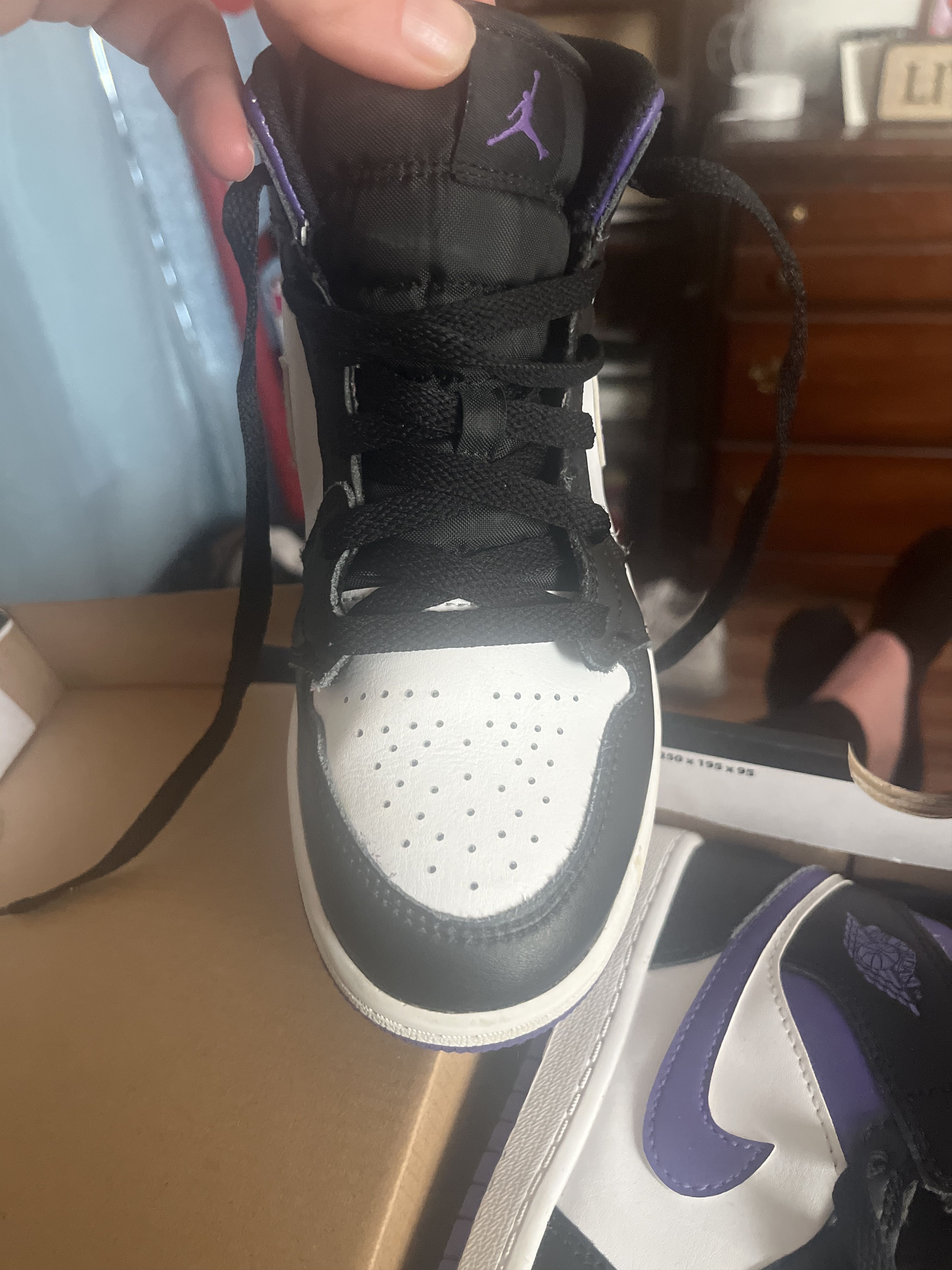 Jordan Brand Jordan 1 Mid Size US 5 / EU 37 - 3 Thumbnail