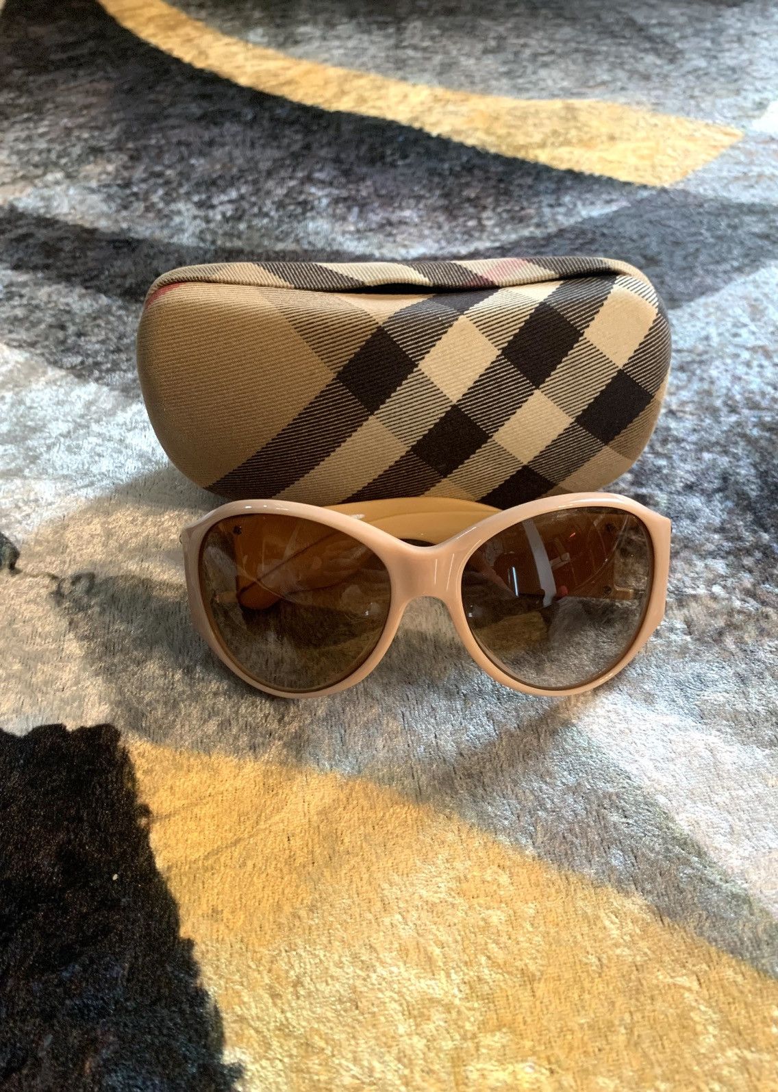 Burberry Burberry Sunglasses Pink Size ONE SIZE - 1 Thumbnail