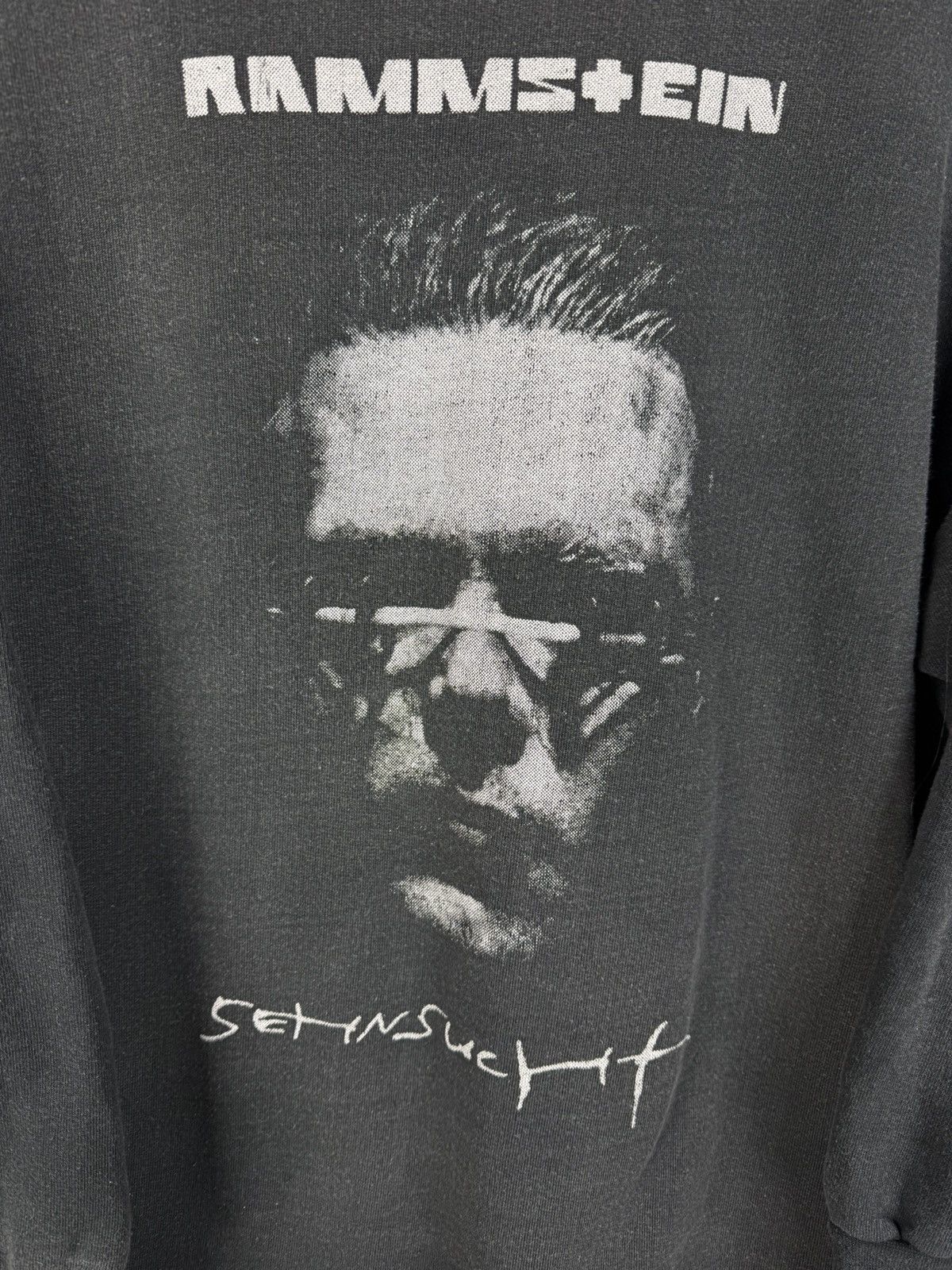 Band Tees 90s Vintage Rammstein Sehnsucht Metal Band Sweatshirt ~M Size US M / EU 48-50 / 2 - 5 Thumbnail