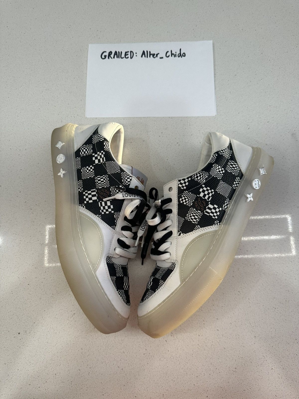 Louis Vuitton Louis Vuitton Ollie Sneaker (LV 7, fits like US8-9) Size US 9 / EU 42 - 1 Thumbnail